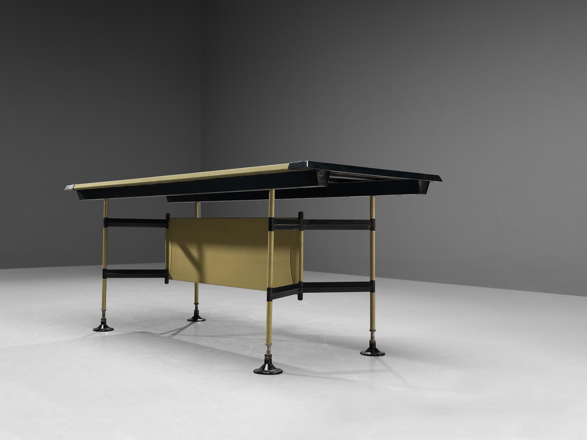 Studio BBPR Versatile ‘Spazio’ Table  In Good Condition For Sale In Waalwijk, NL