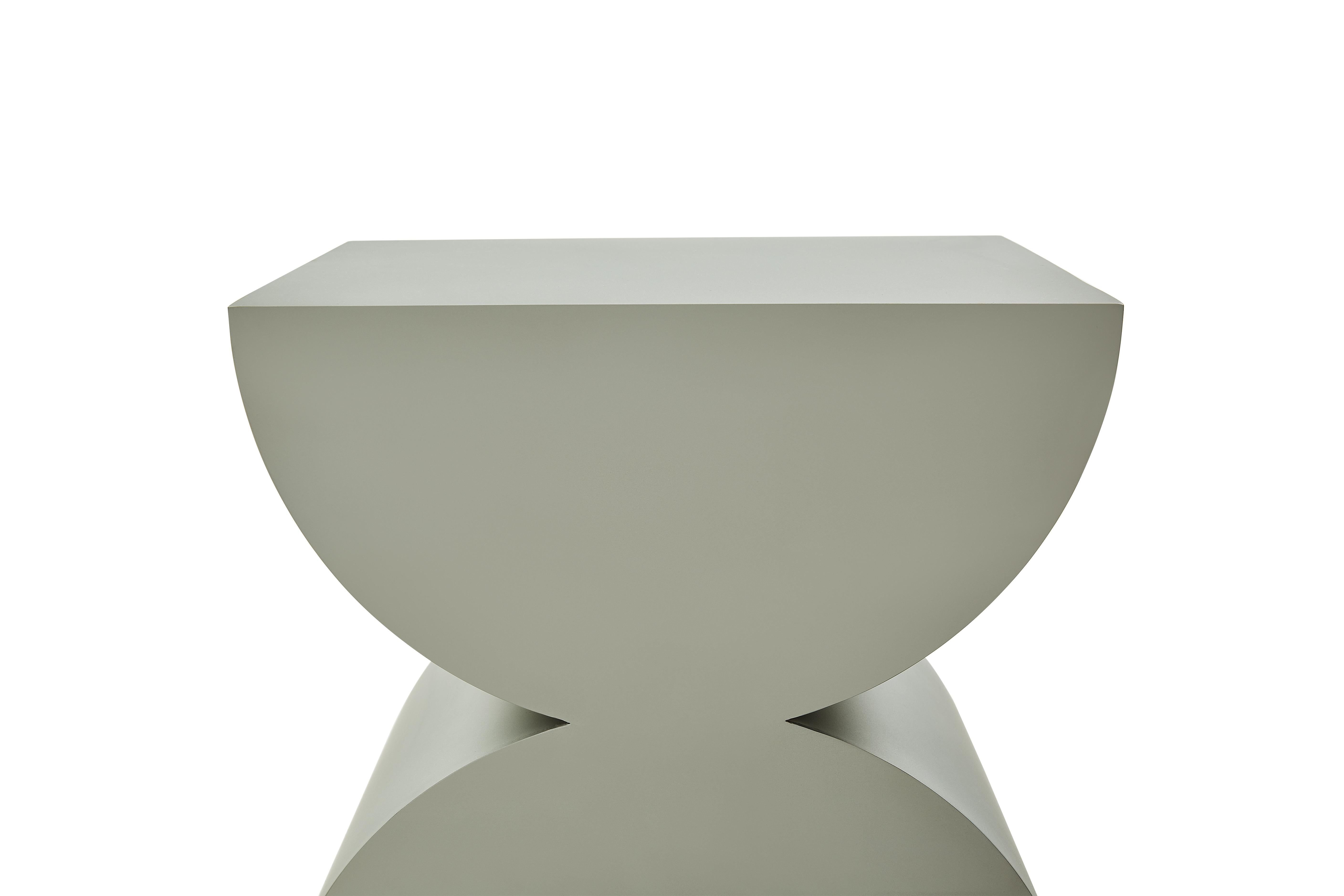 Chinois Table d'appoint sculpturale en acier mat du Studio Brancusi, personnalisable en vente