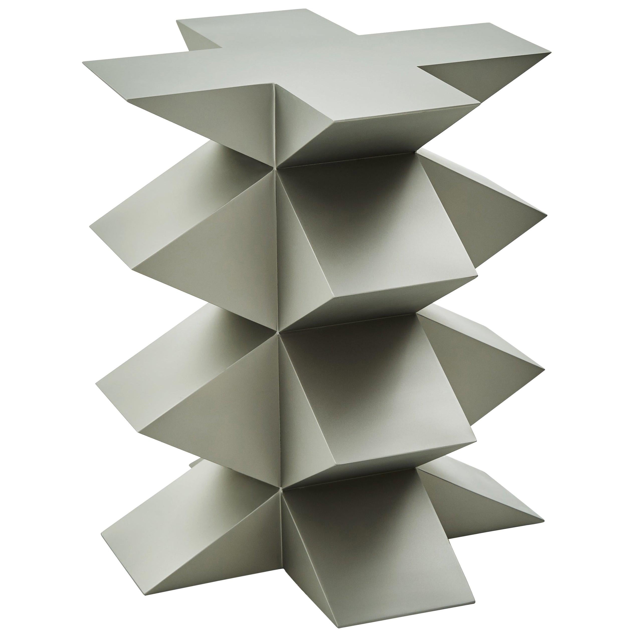 Table d'appoint sculpturale en acier mat du studio Brancusi, personnalisable
