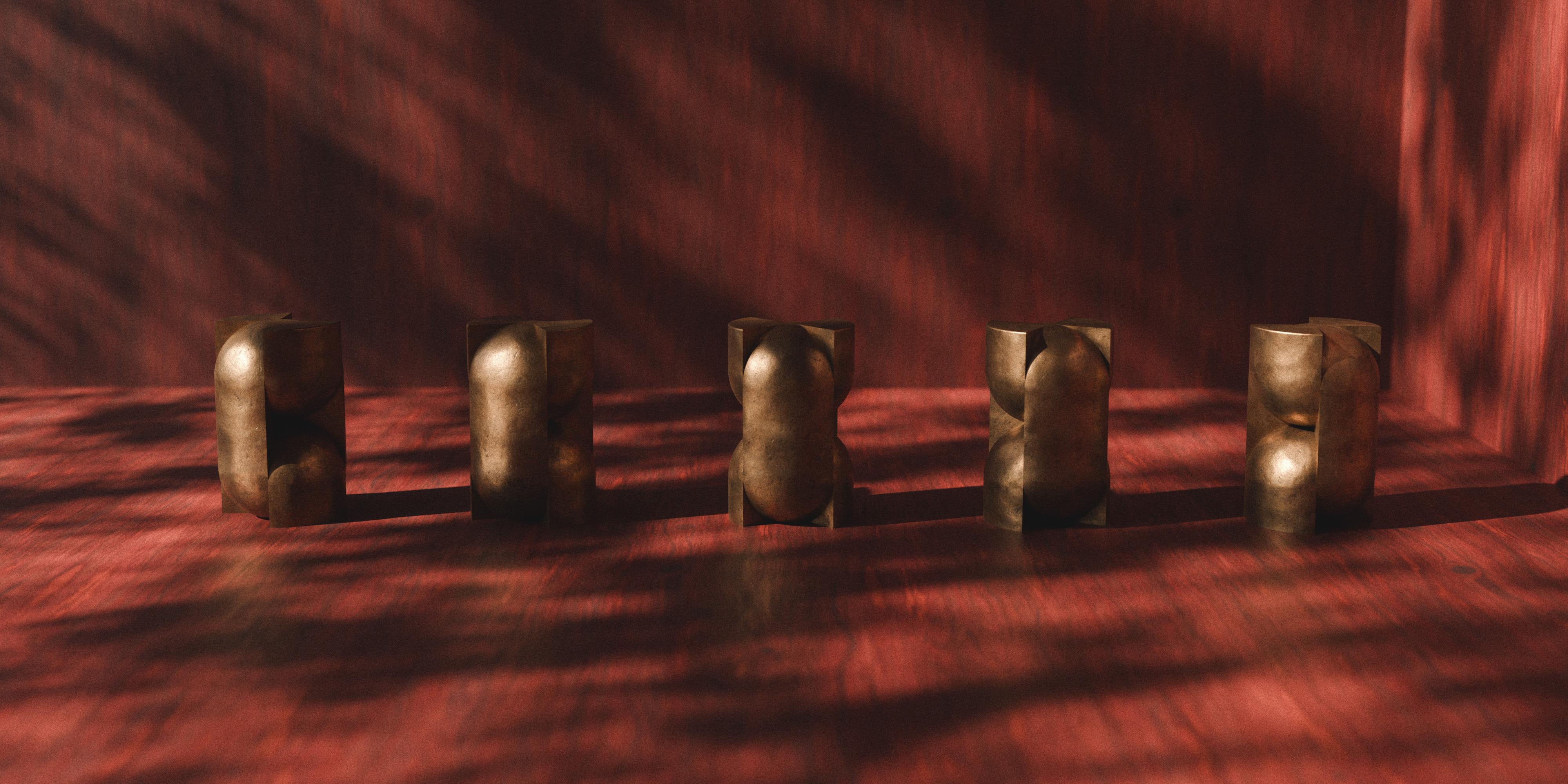 XXI secolo e contemporaneo Studio A Brocky Piedistallo scultoreo 'Capsule' in bronzo fuso dell'età dello spazio in vendita