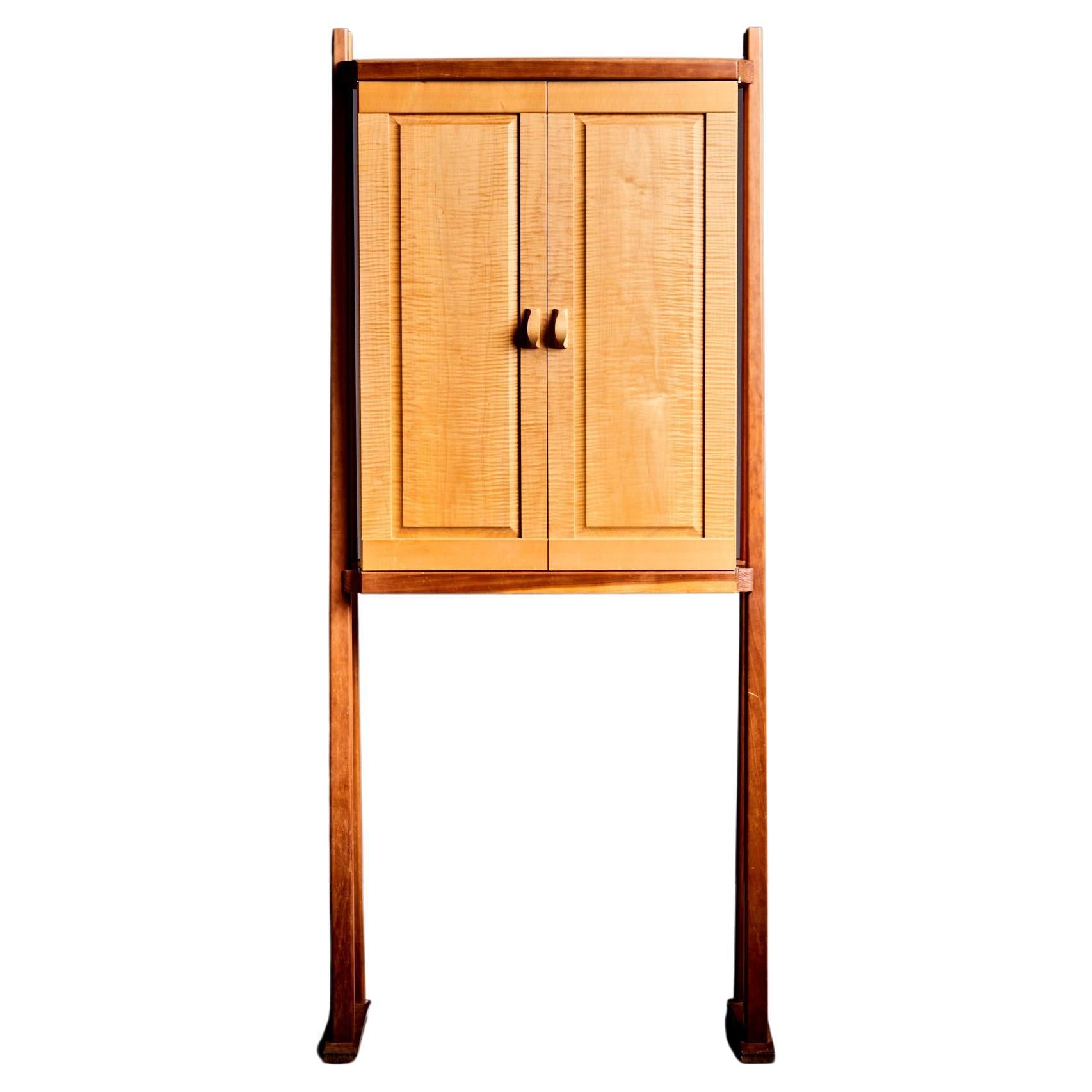 What is a craftsman style door?
