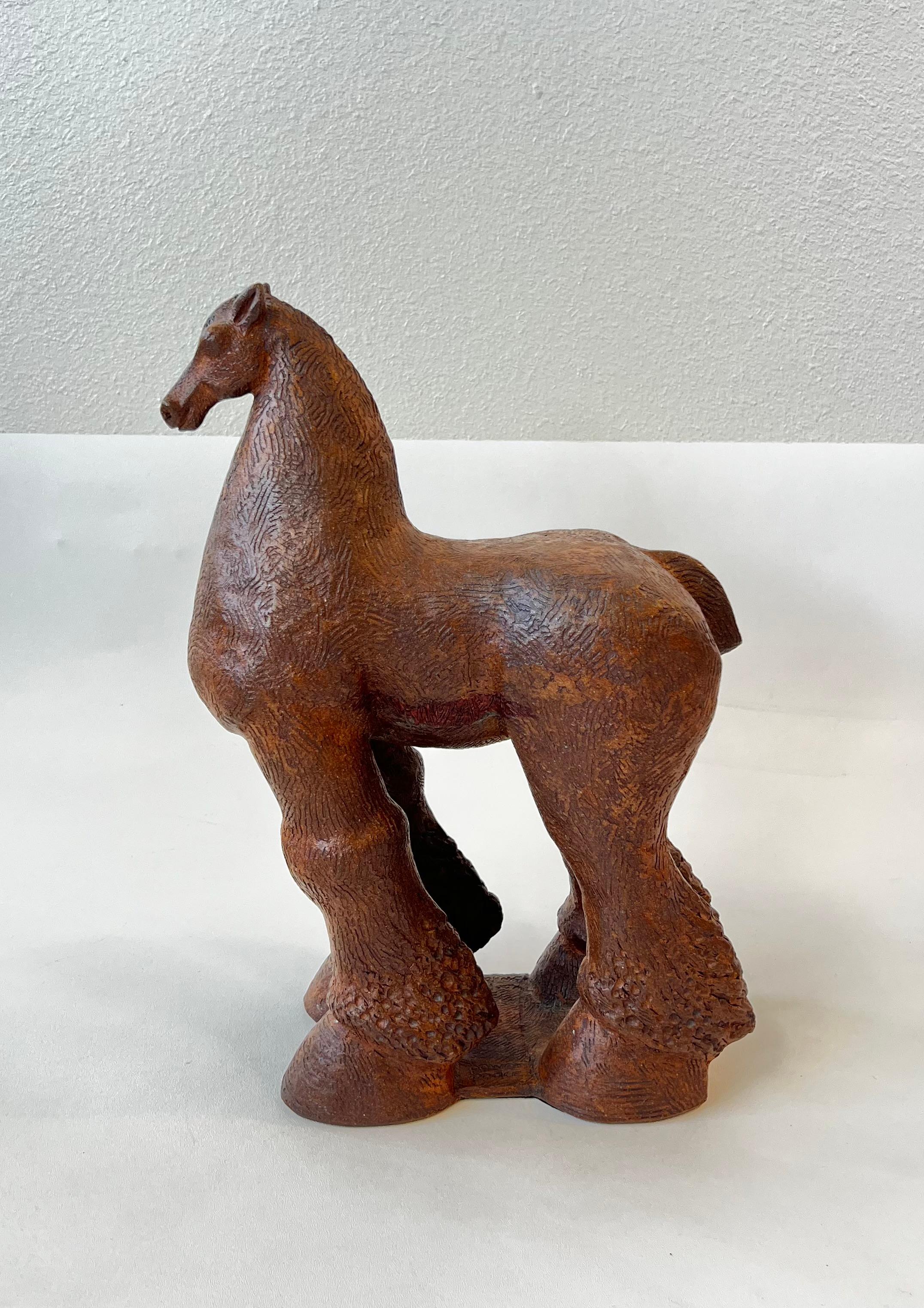 Escultura de cerámica de estudio Caballo Karin Swildens en venta 1