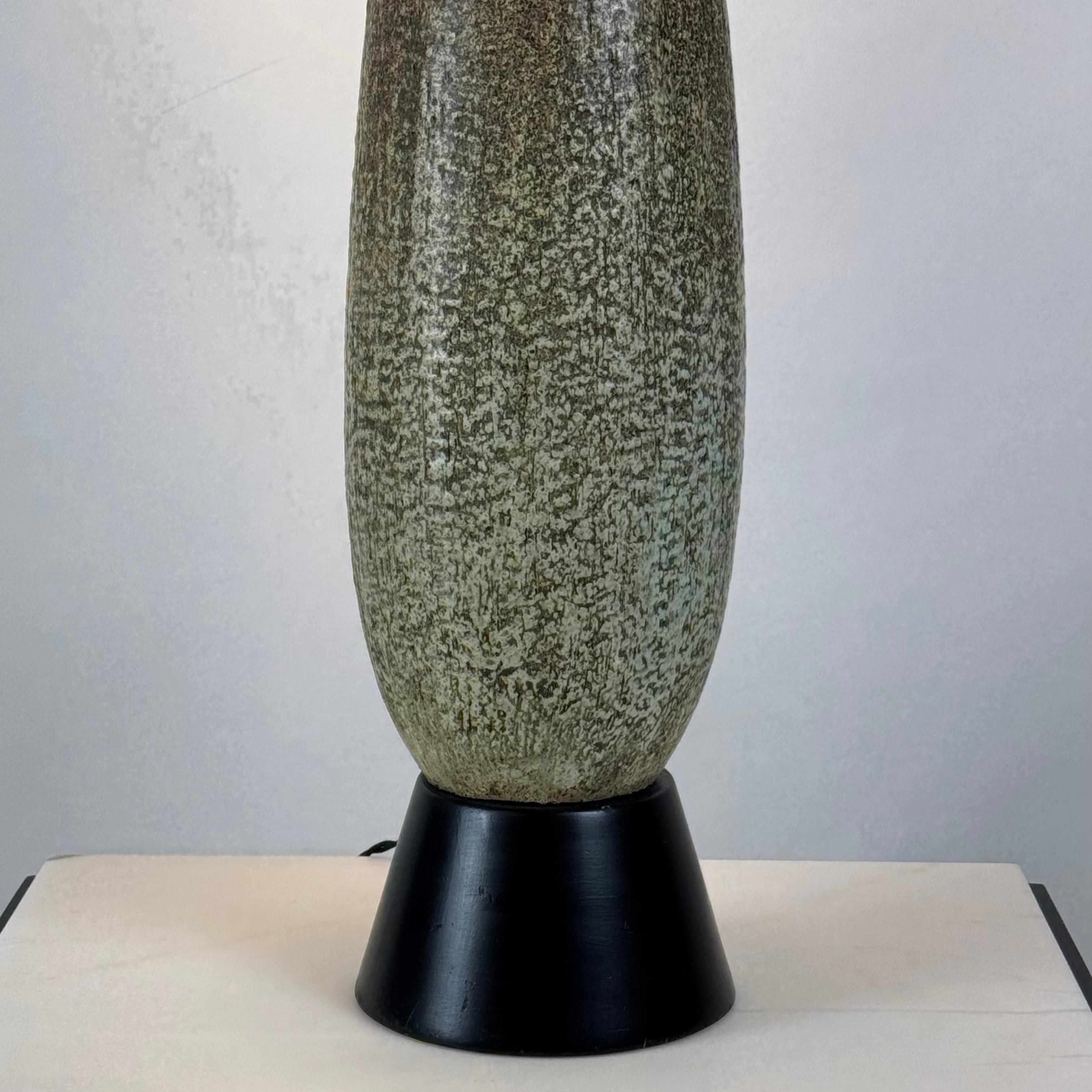Studio Ceramic Lamp with Custom Linen Shade and Diffuser In Excellent Condition For Sale In Los Angeles, CA