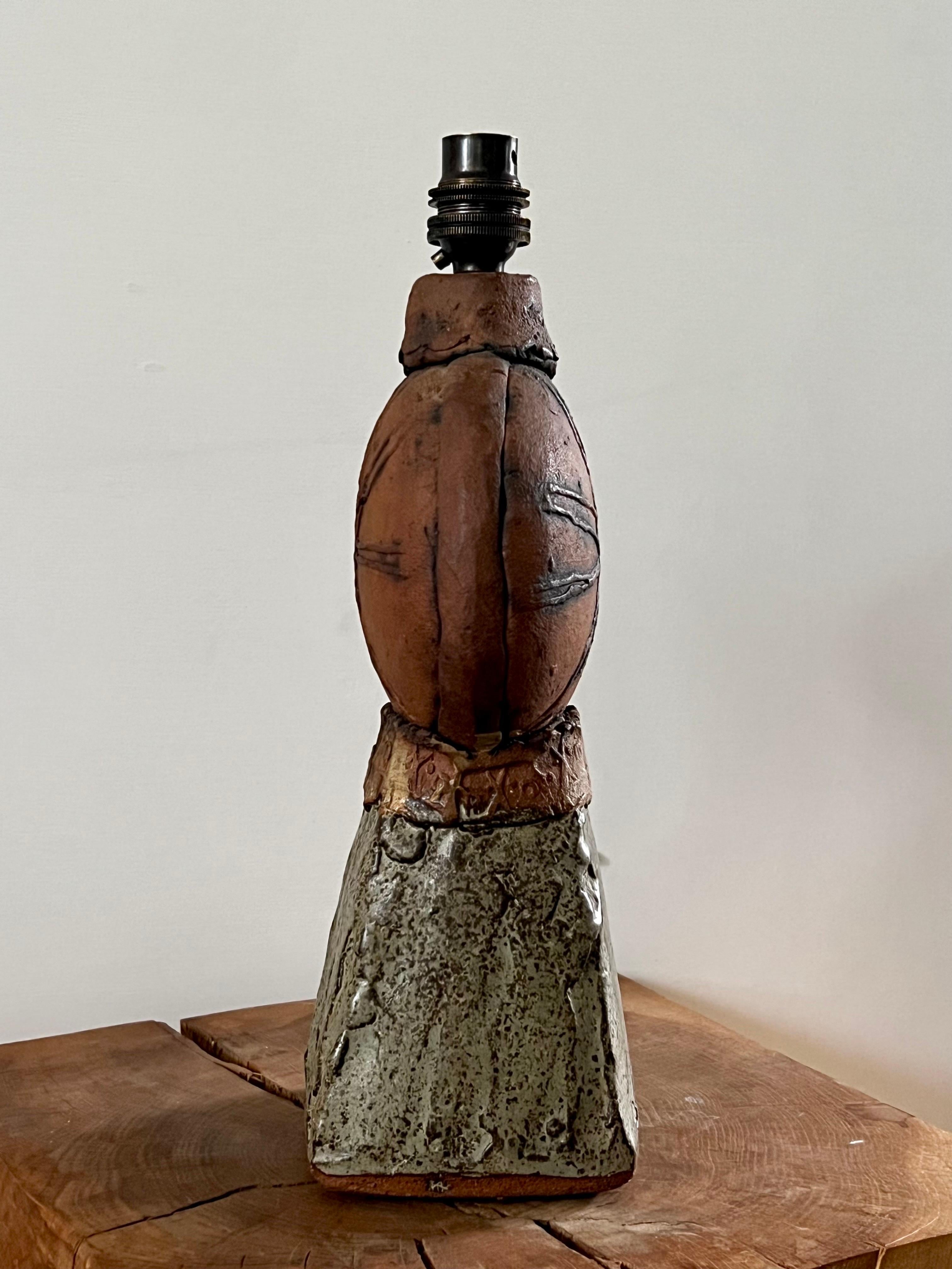  Studio Keramische Tischlampe von Bernard Rooke, England (Mitte des 20. Jahrhunderts) im Angebot