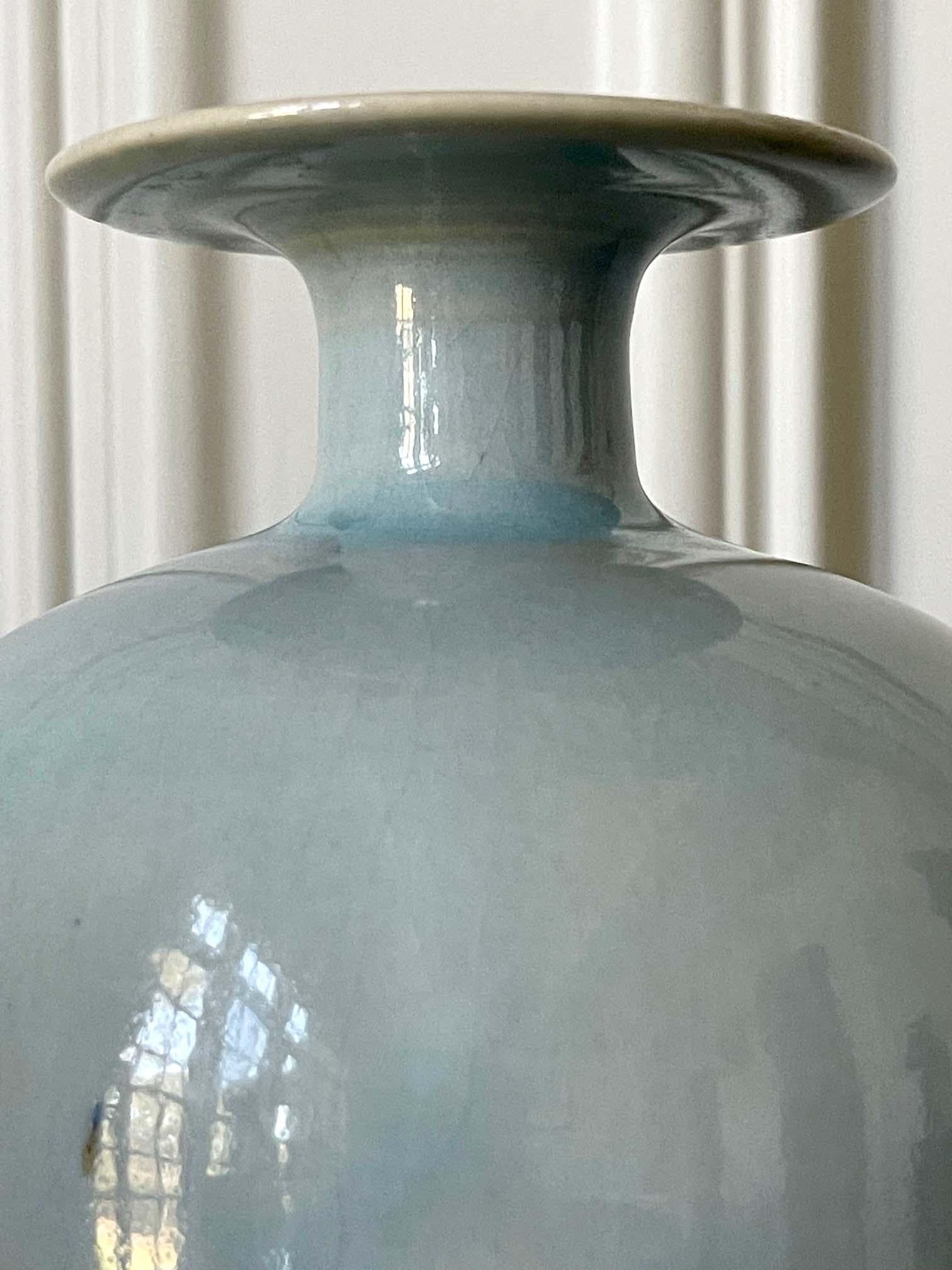 Vase en céramique de l'atelier de Brother Thomas Bezanson en vente 3