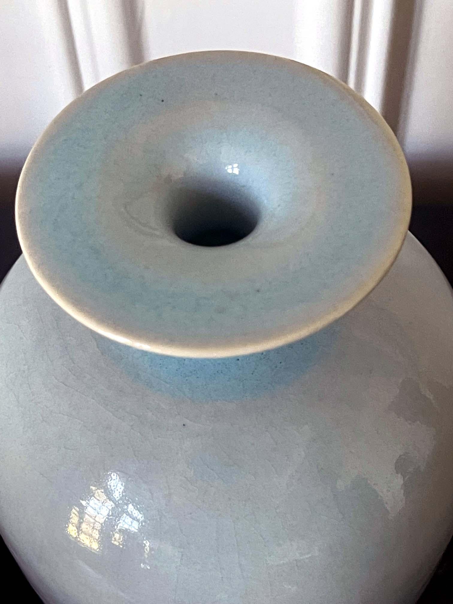 20ième siècle Vase en céramique de l'atelier de Brother Thomas Bezanson en vente