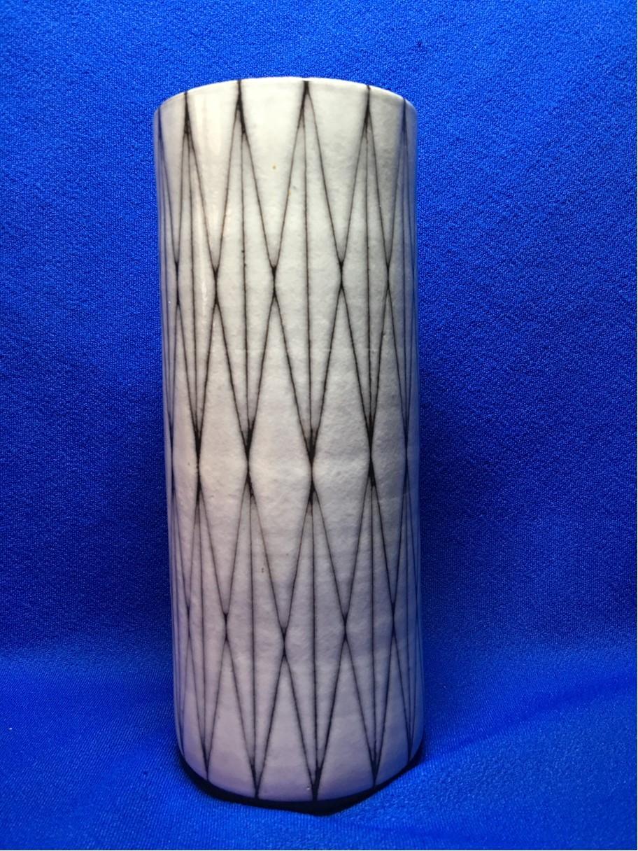 Studio Ceramic Vase by Wilhelm and Elly Kuch of Germany In Good Condition For Sale In Frisco, TX
