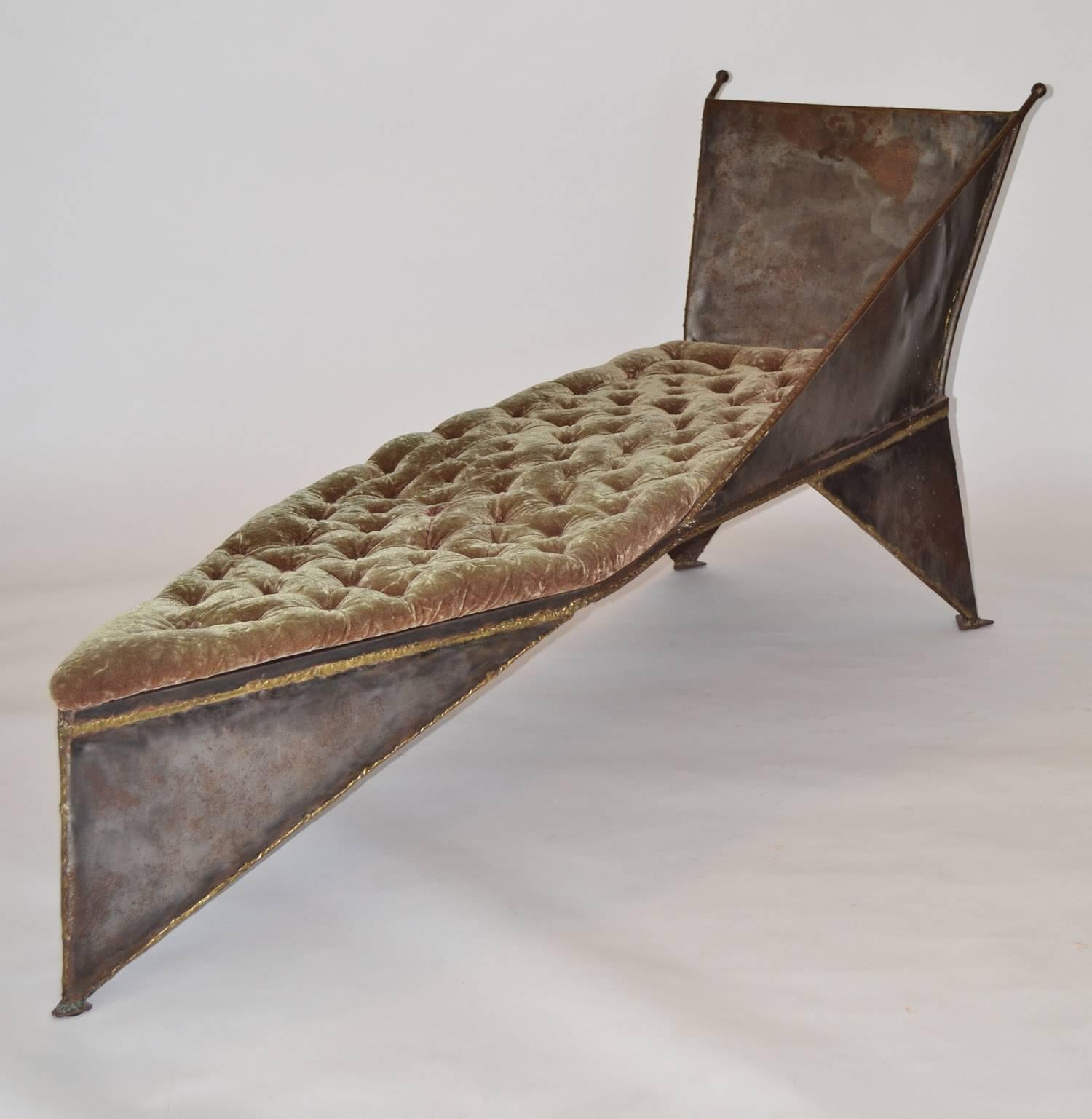Studio Chaise Lounge Brutal Design in Welded Metal and Upholstery 1