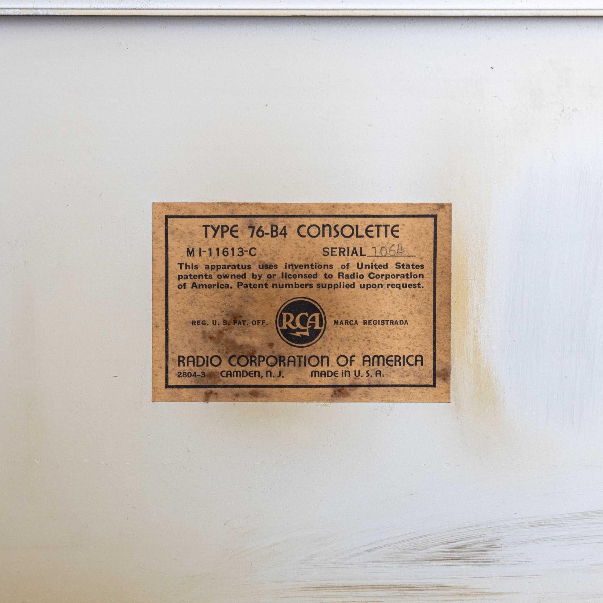 Moderno Studio A Consolette tipo RCA 76-B4, Alabama, circa 1950 in vendita