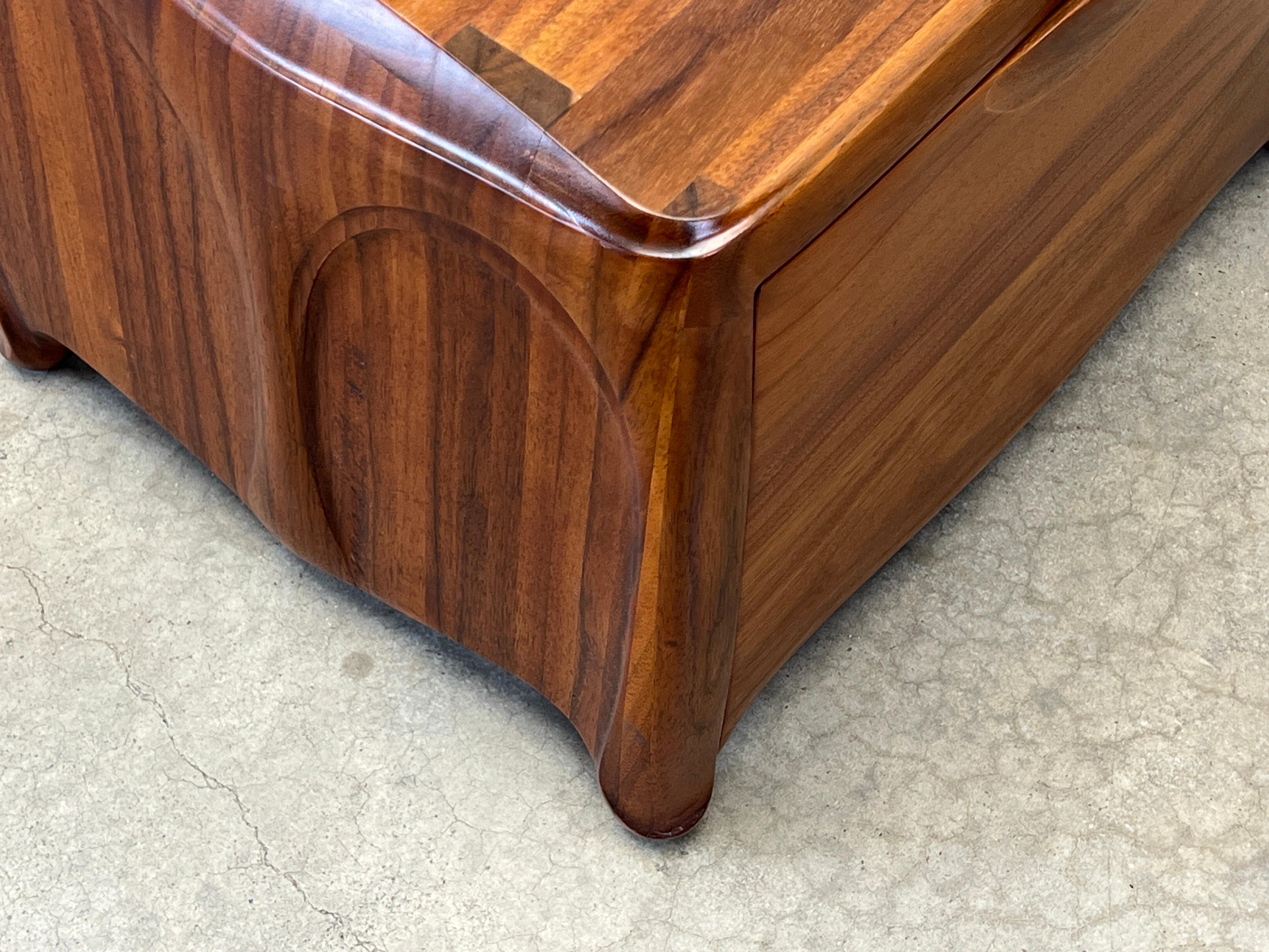 Studio A Magazine Cabinet / Tavolo in vendita 12