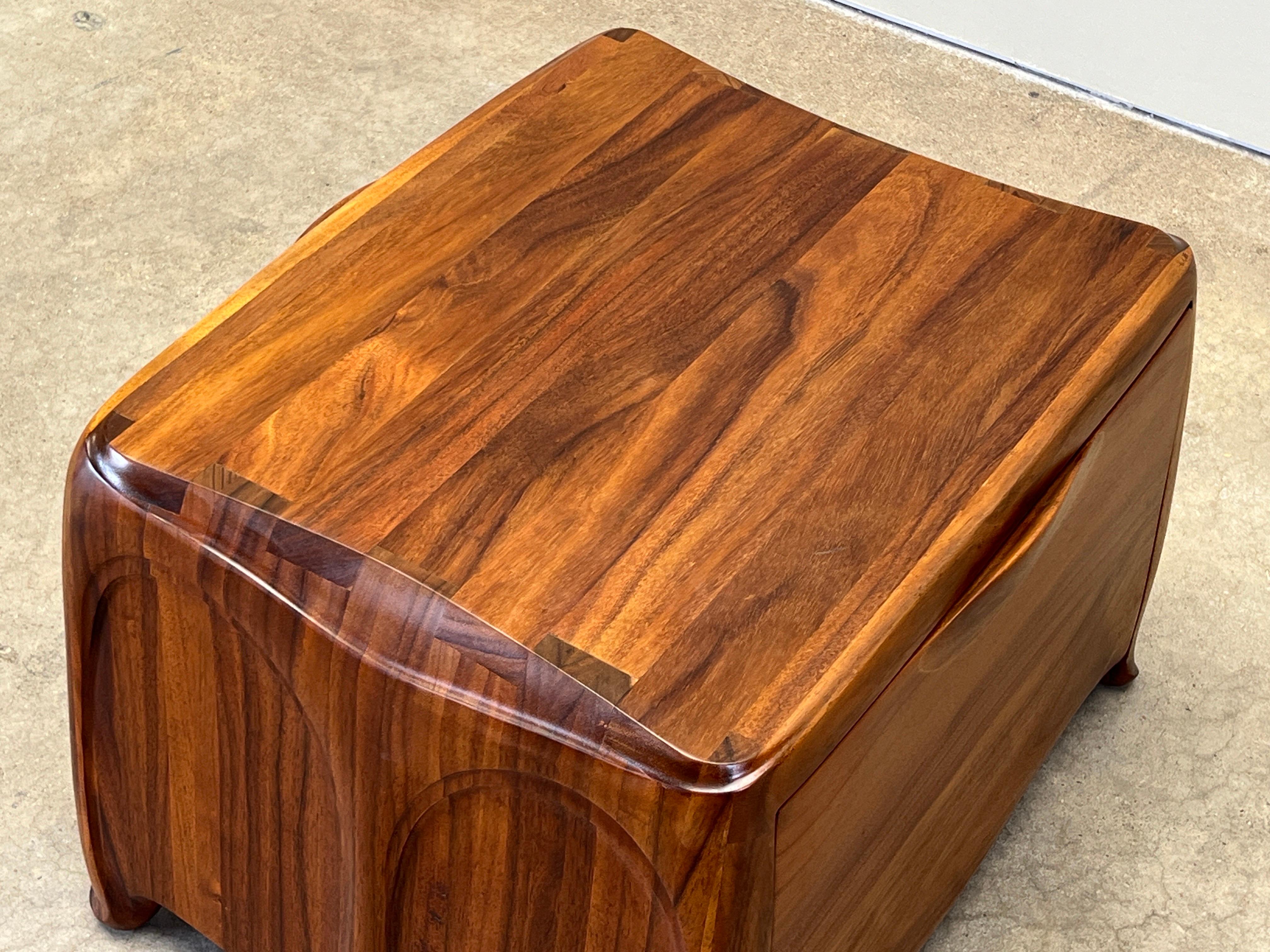 Studio A Magazine Cabinet / Tavolo in vendita 14