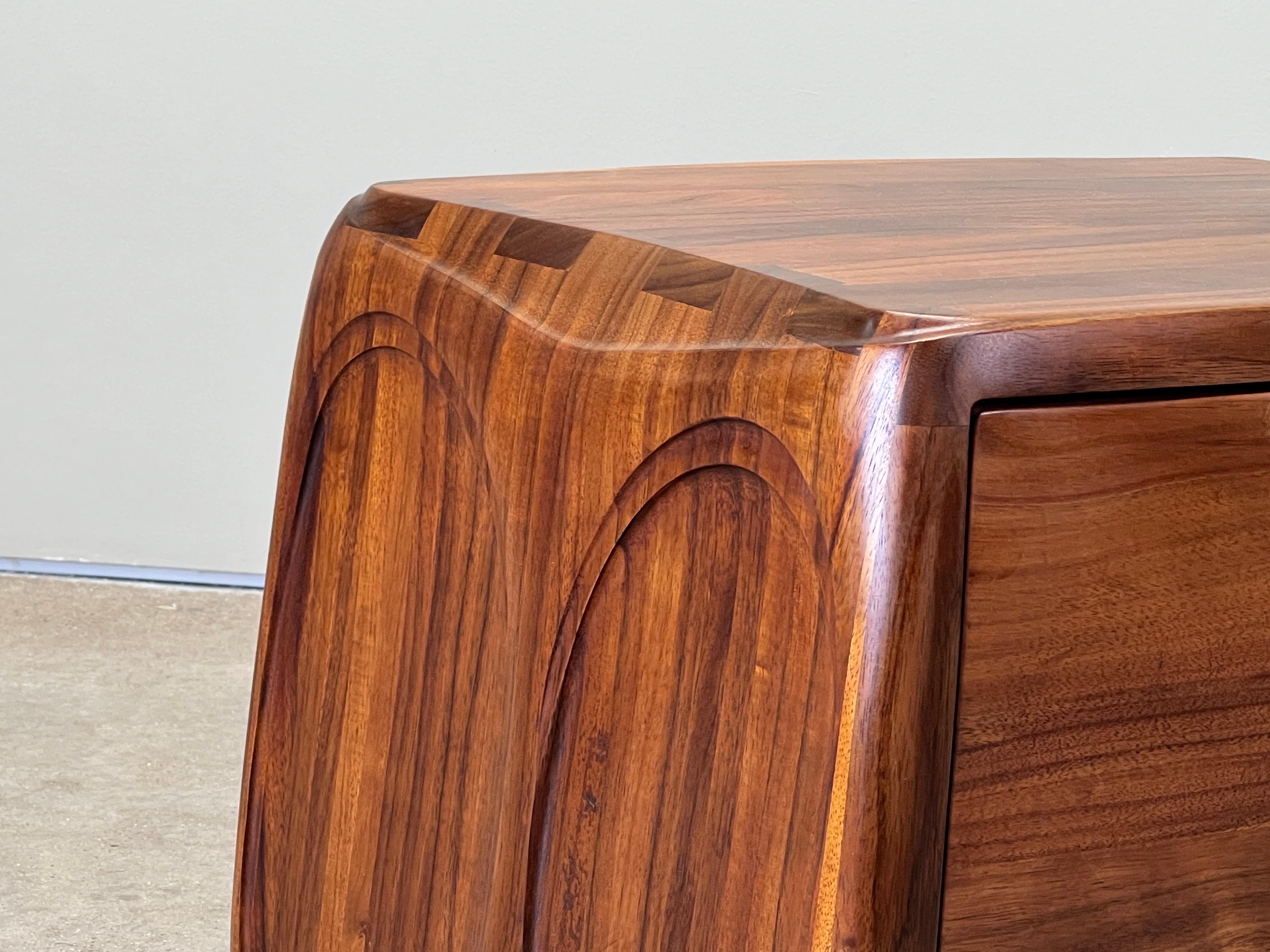 Fine XX secolo Studio A Magazine Cabinet / Tavolo in vendita