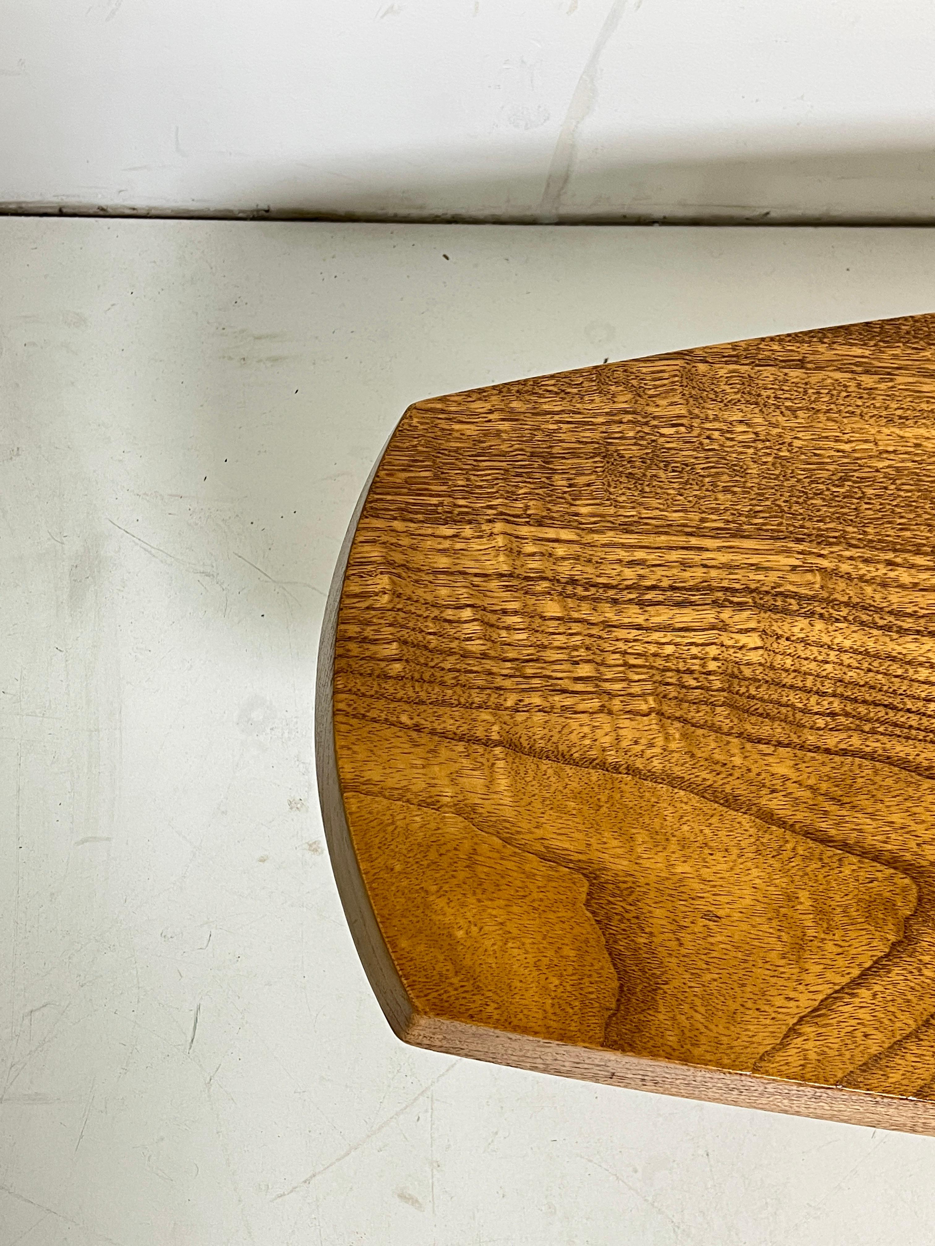 Studio Craft Mid-Century Surfboard Coffee Table By Paul Killinger Circa 1970s Bon état - En vente à Peabody, MA