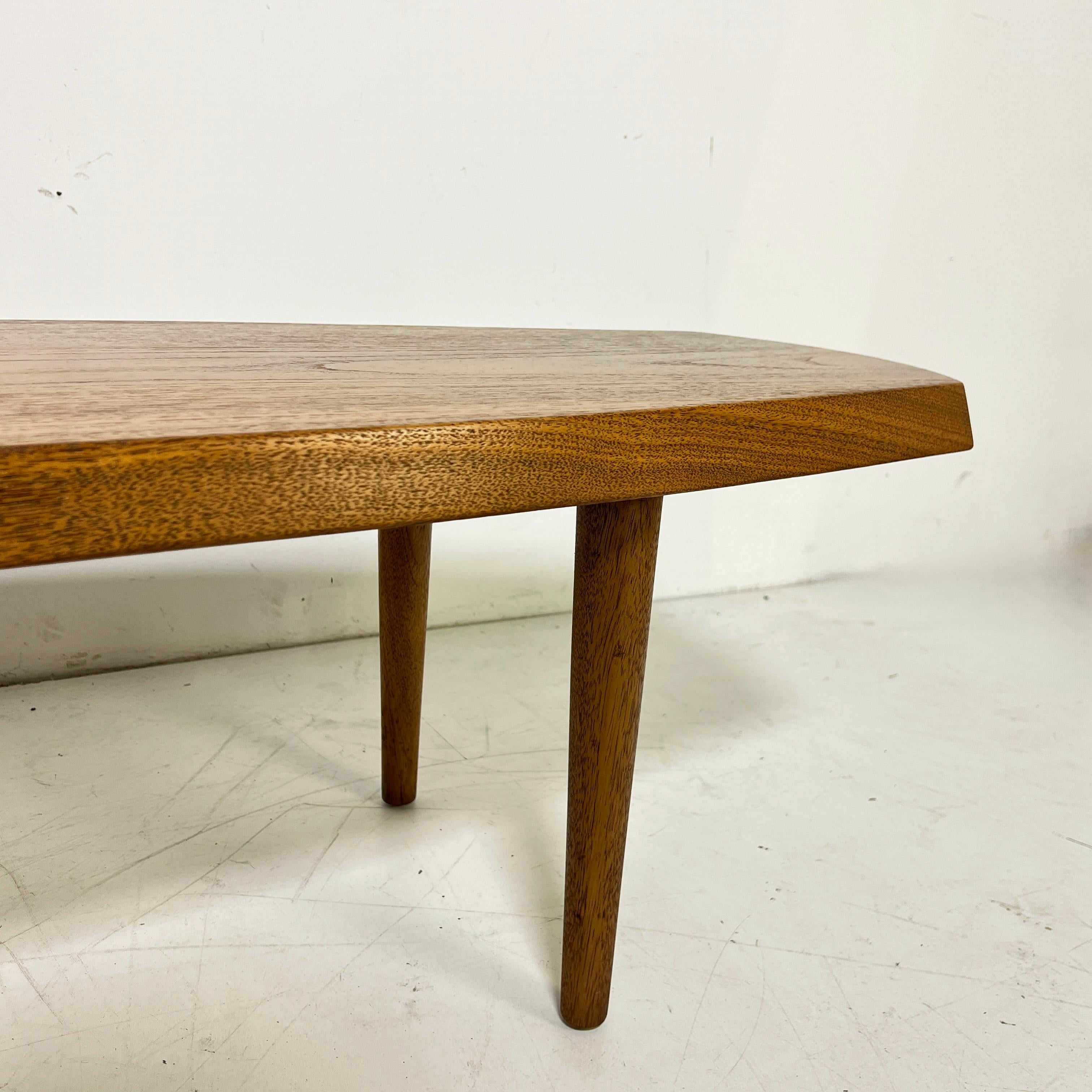 Studio Craft Mid-Century Surfboard Coffee Table By Paul Killinger Circa 1970s en vente 2