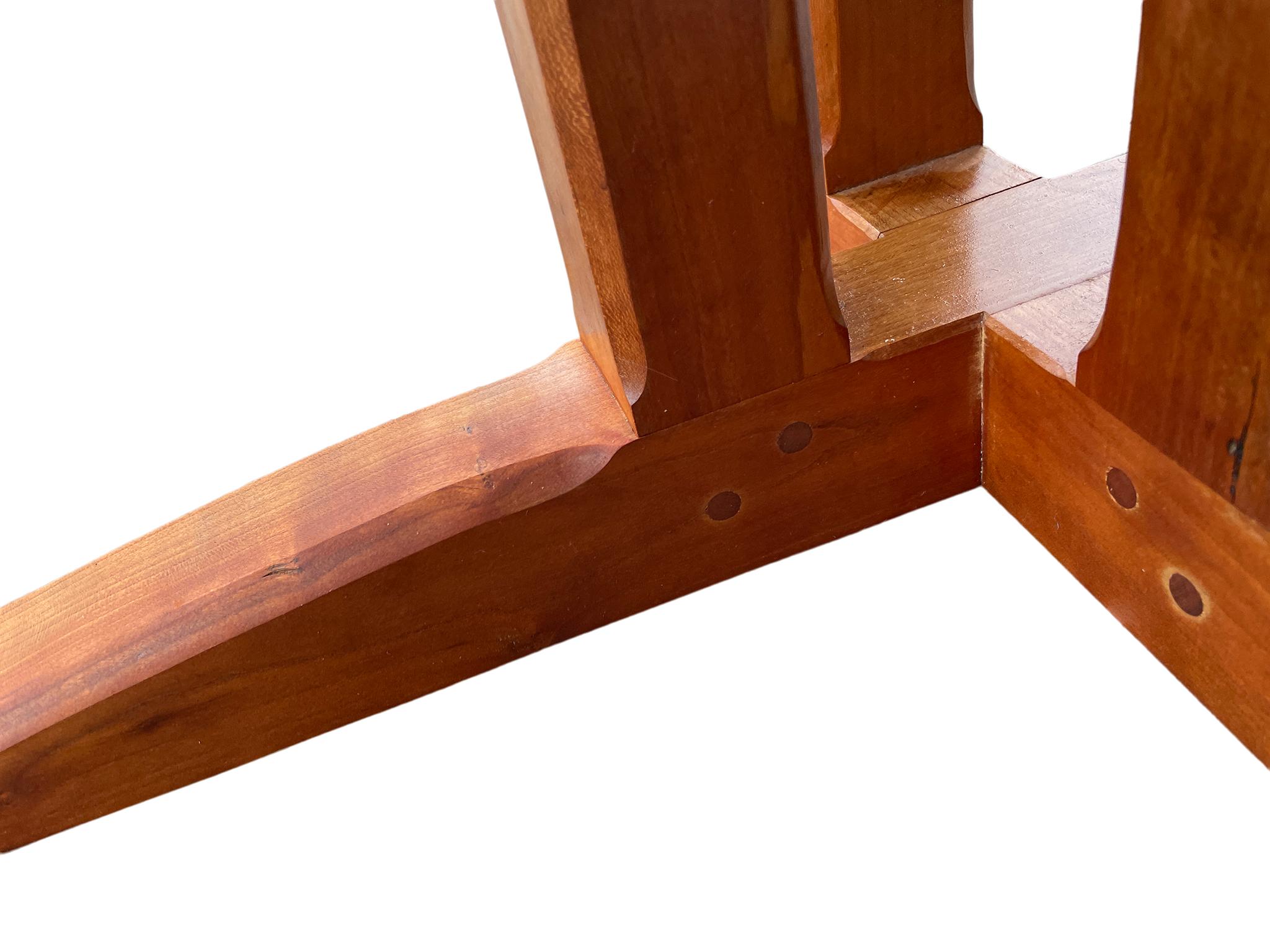 Studio Craft Round Solid Cherry Dining table by Charles Shackleton Vermont In Good Condition In BROOKLYN, NY