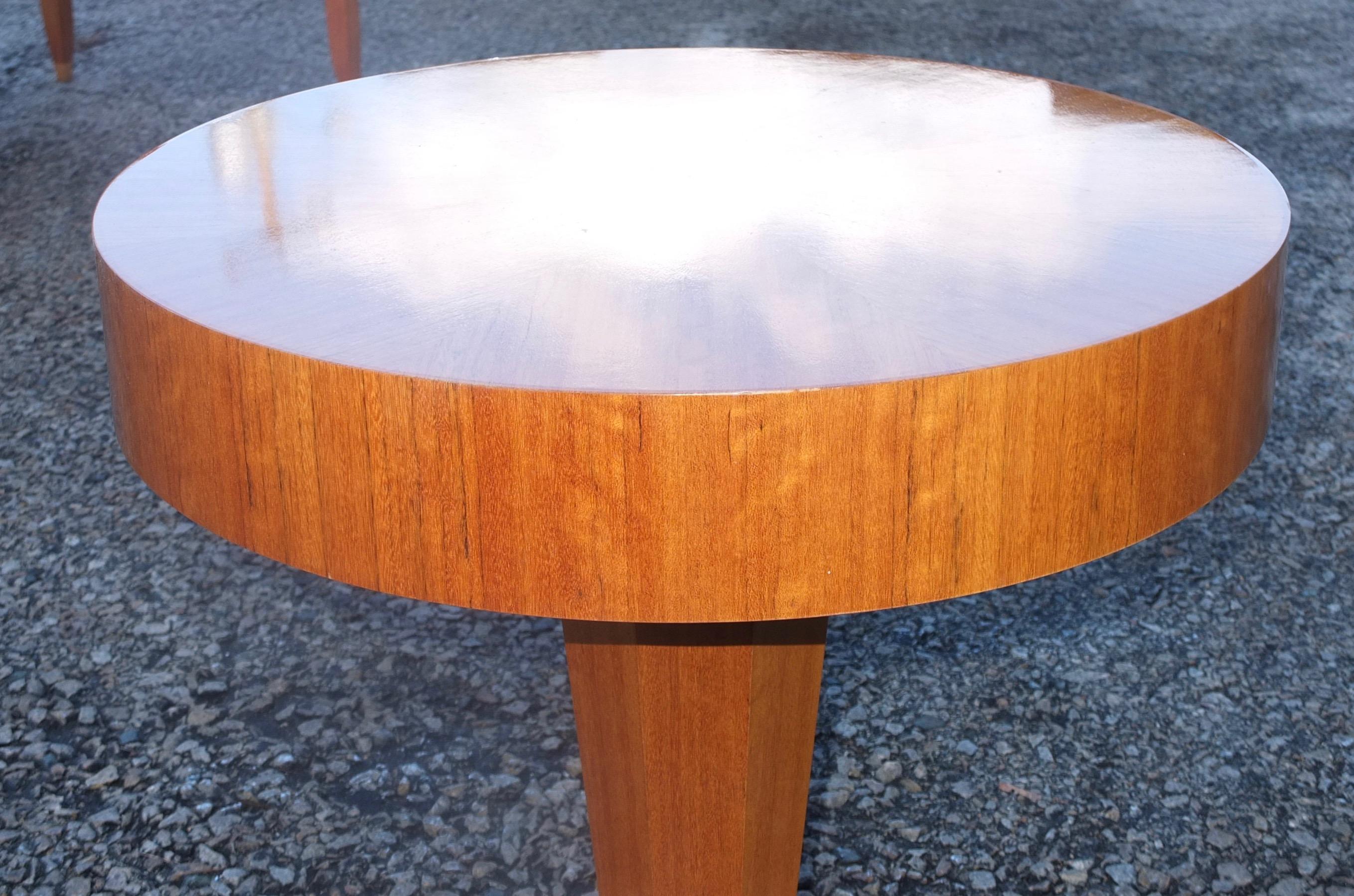 Studio Craft Tropical Olive Wood Pedestal Tisch von Gregg Lipton im Angebot 9