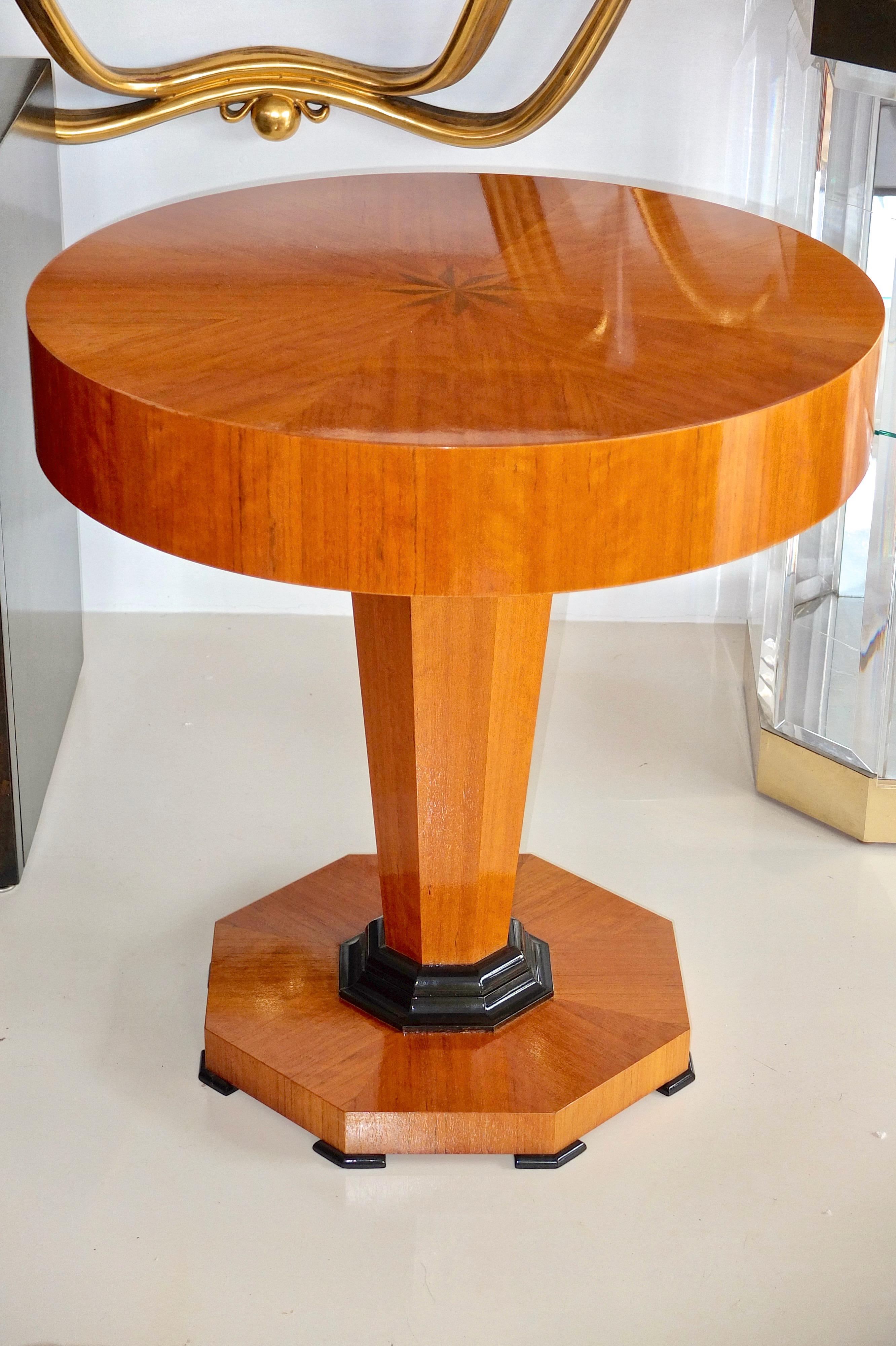 Studio Craft Tropical Olive Wood Pedestal Tisch von Gregg Lipton im Angebot 2