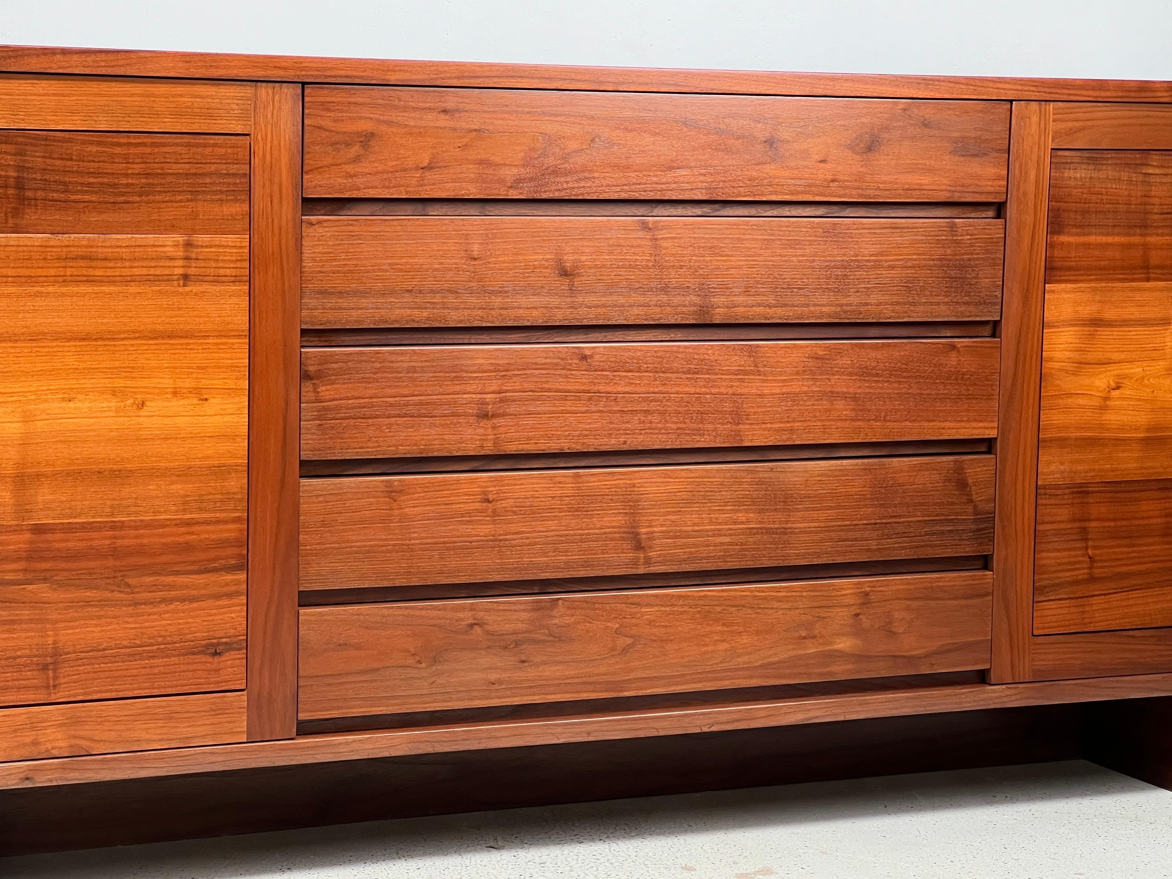 Studio A Cabinet in noce in vendita 6