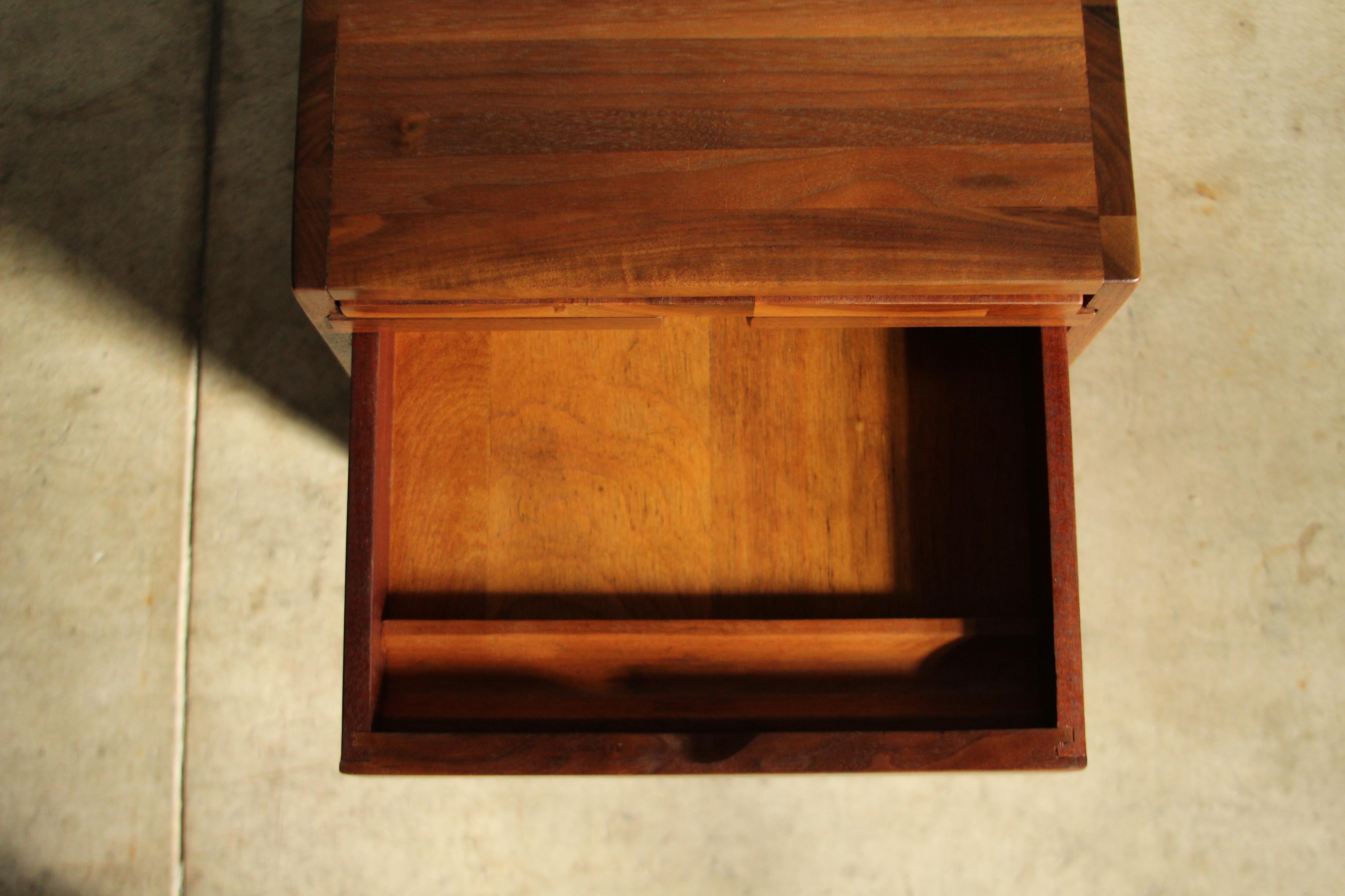 Studio Crafted Claro Walnut End Table, 1970s For Sale 1