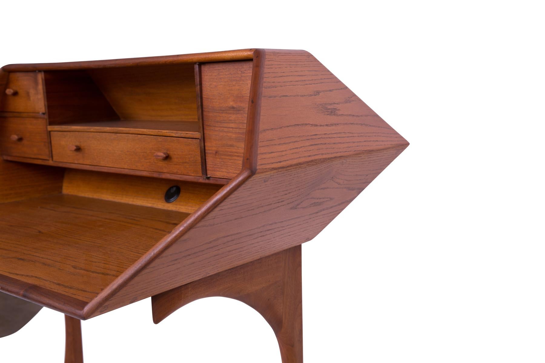 Mid-20th Century Studio Crafted One off Walnut and Oak Desk