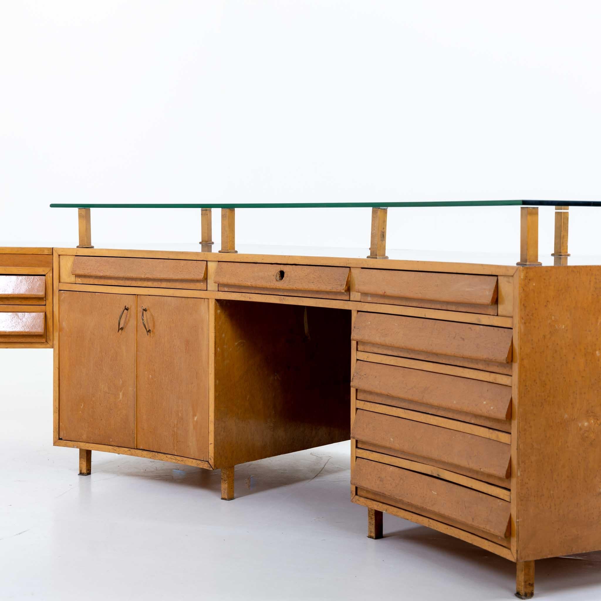 Scrivania da studio, design di Vittorio Armellini, Italia Metà del XX secolo In condizioni buone in vendita a Greding, DE