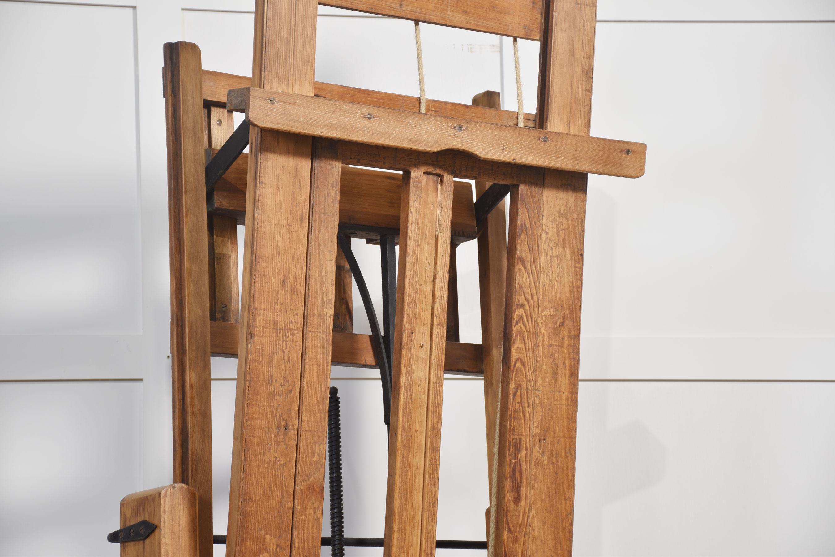 Studio easel by Windsor and Newton For Sale 7