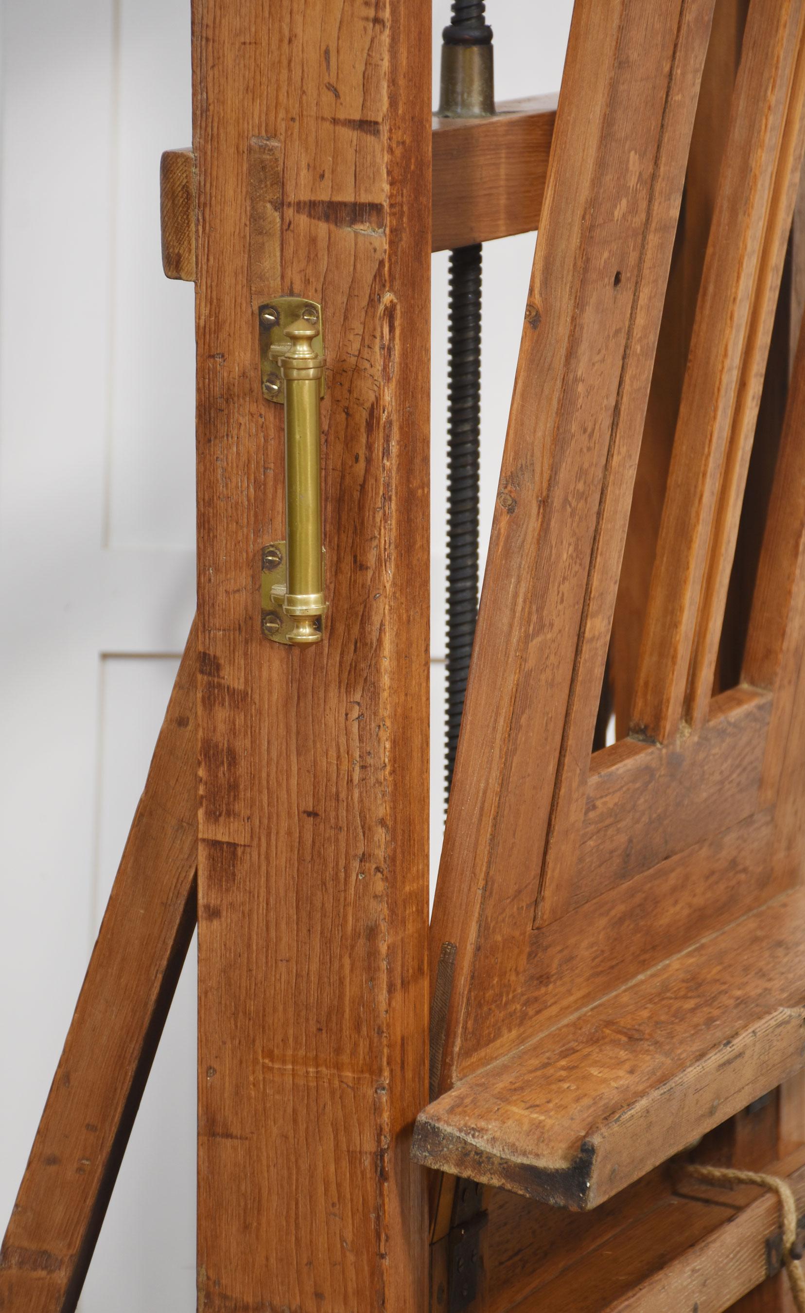Studio easel by Windsor and Newton For Sale 9