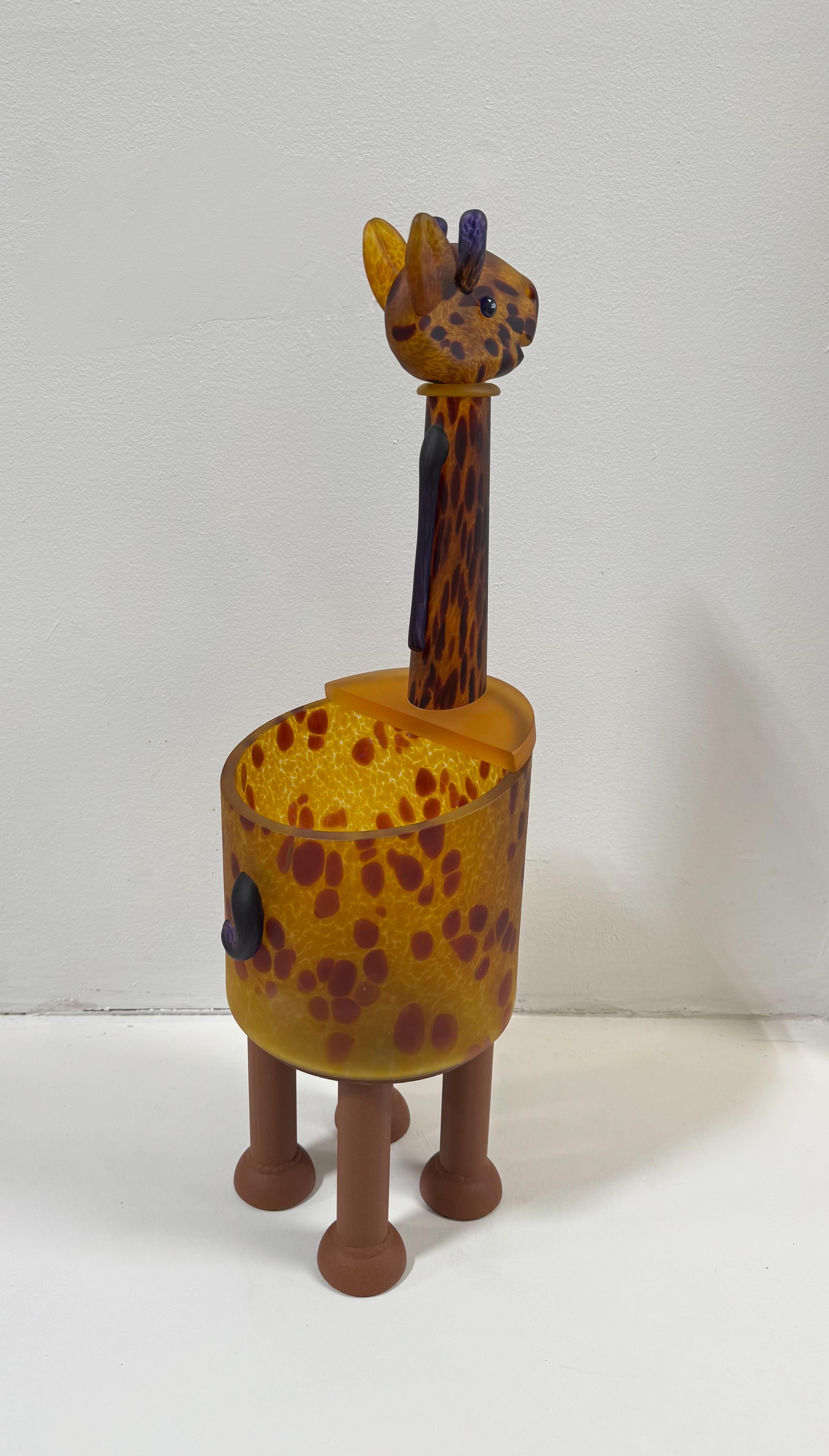 Studio Giraffe Vase von Borowski Glass Studio (Moderne) im Angebot