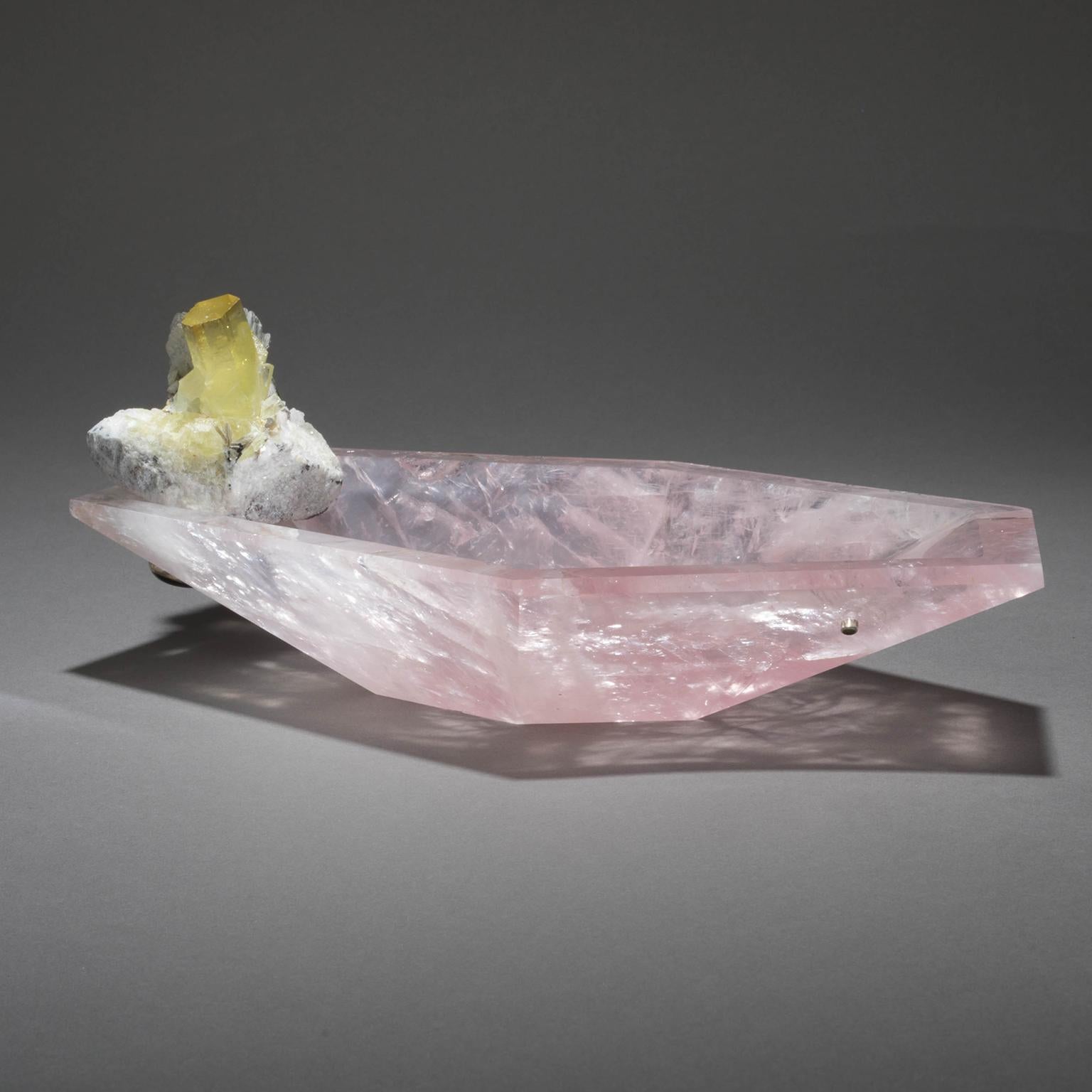Crystal Bling Bowl 6
Studio Greytak’s Crystal Bling Bowl 6 shines like the dawn of a new day. Sunny columns of golden beryl rise over a single-cut bowl of bright rose quartz while sparkling rays of muscovite, said to hold a lifetime of earned