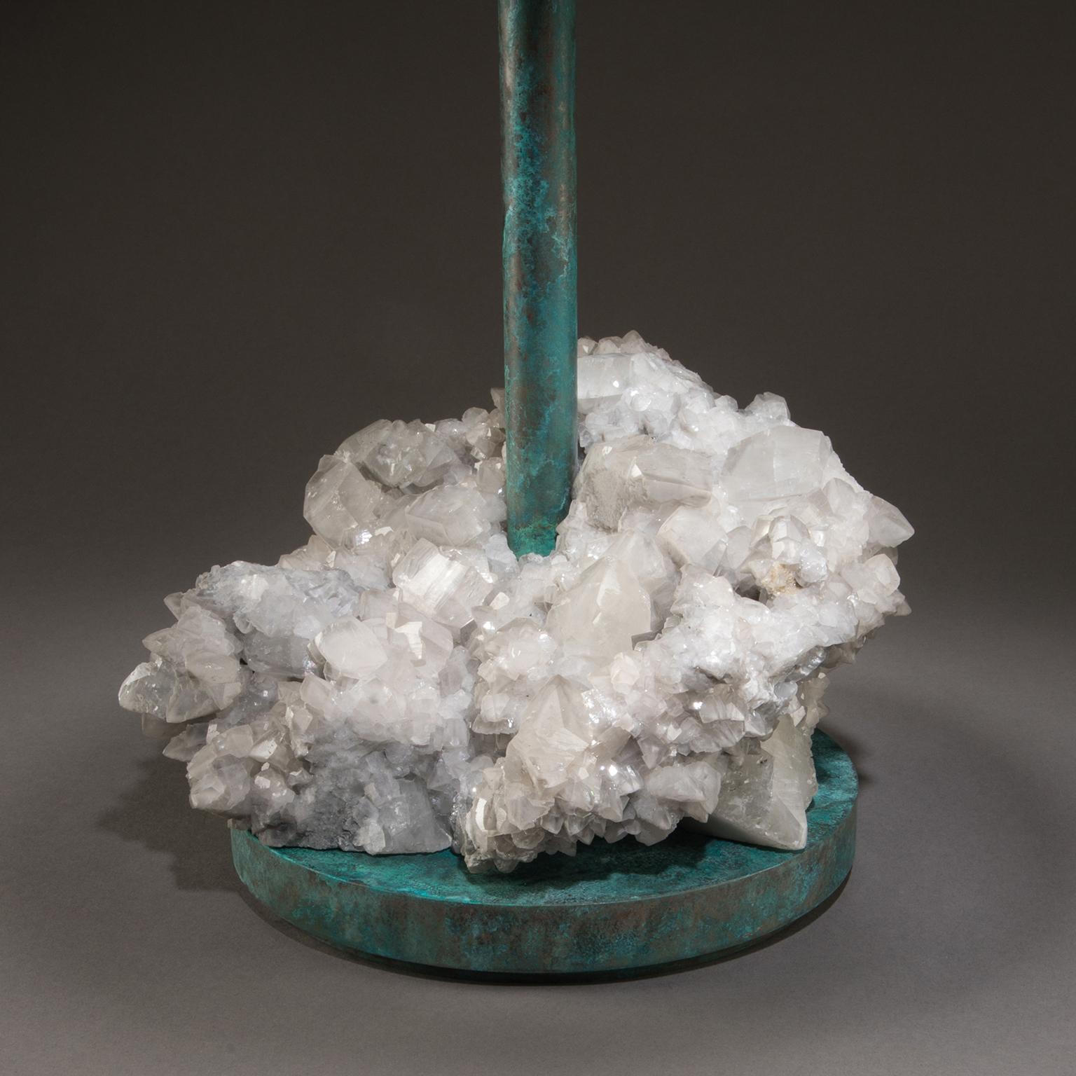 Havana table 10


Materials
Manganoan calcite
Copper patina
Glass.
 