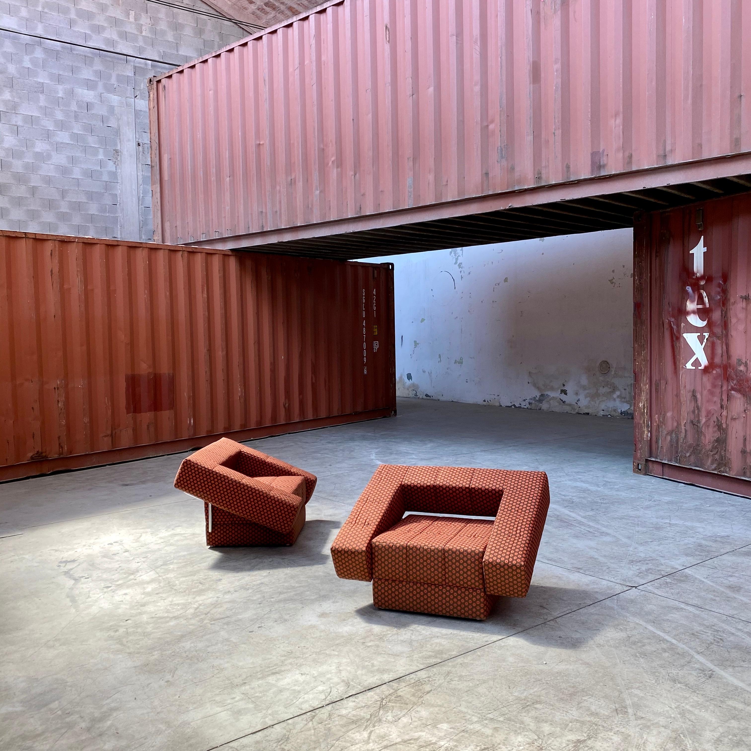 “Quadrone” pair of armchairs for Bardi Italy, designed by Studio Internotredici in 1975, founded by Carlo Bimbi, Nilo Gioacchini and Carlo Ferrara.

Presented for the first time at the Salone del Mobile in Milan in 1975, Quadrone revolutionizes
