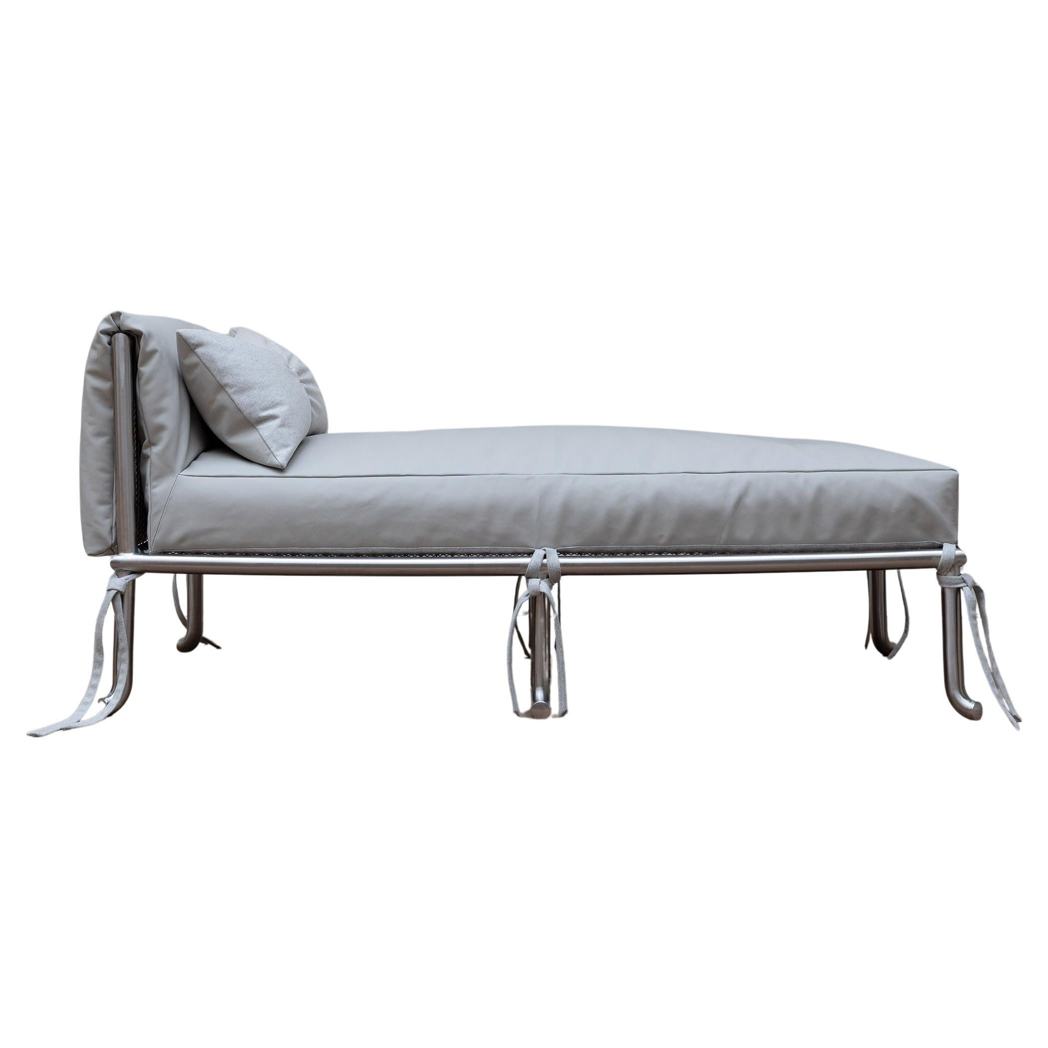 Studio Kuhlmann - Bed Bug
