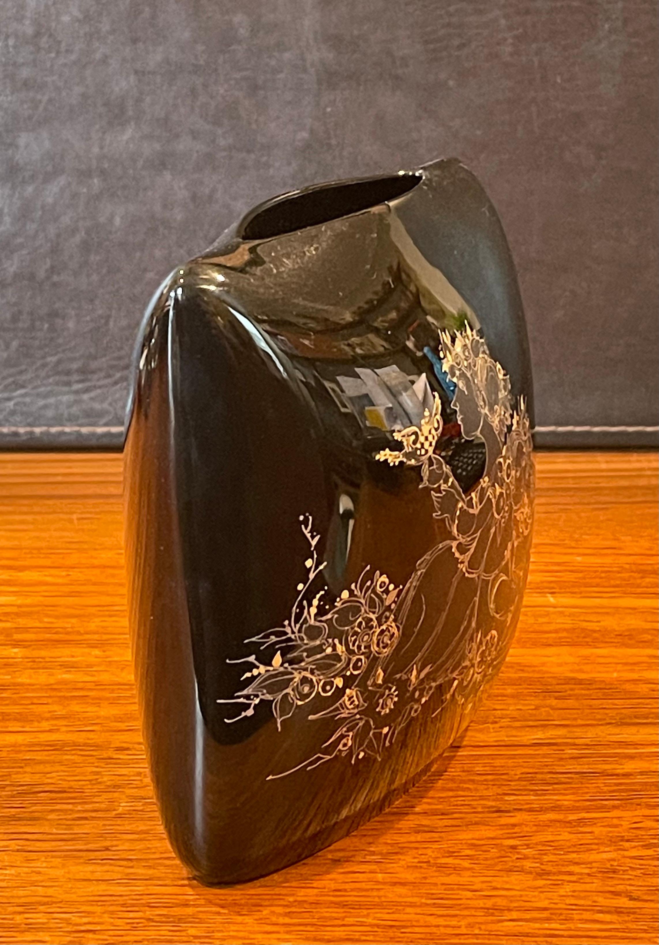 Studio Line Pillow Vase by Bjorn Wiinblad for Rosenthal In Good Condition For Sale In San Diego, CA