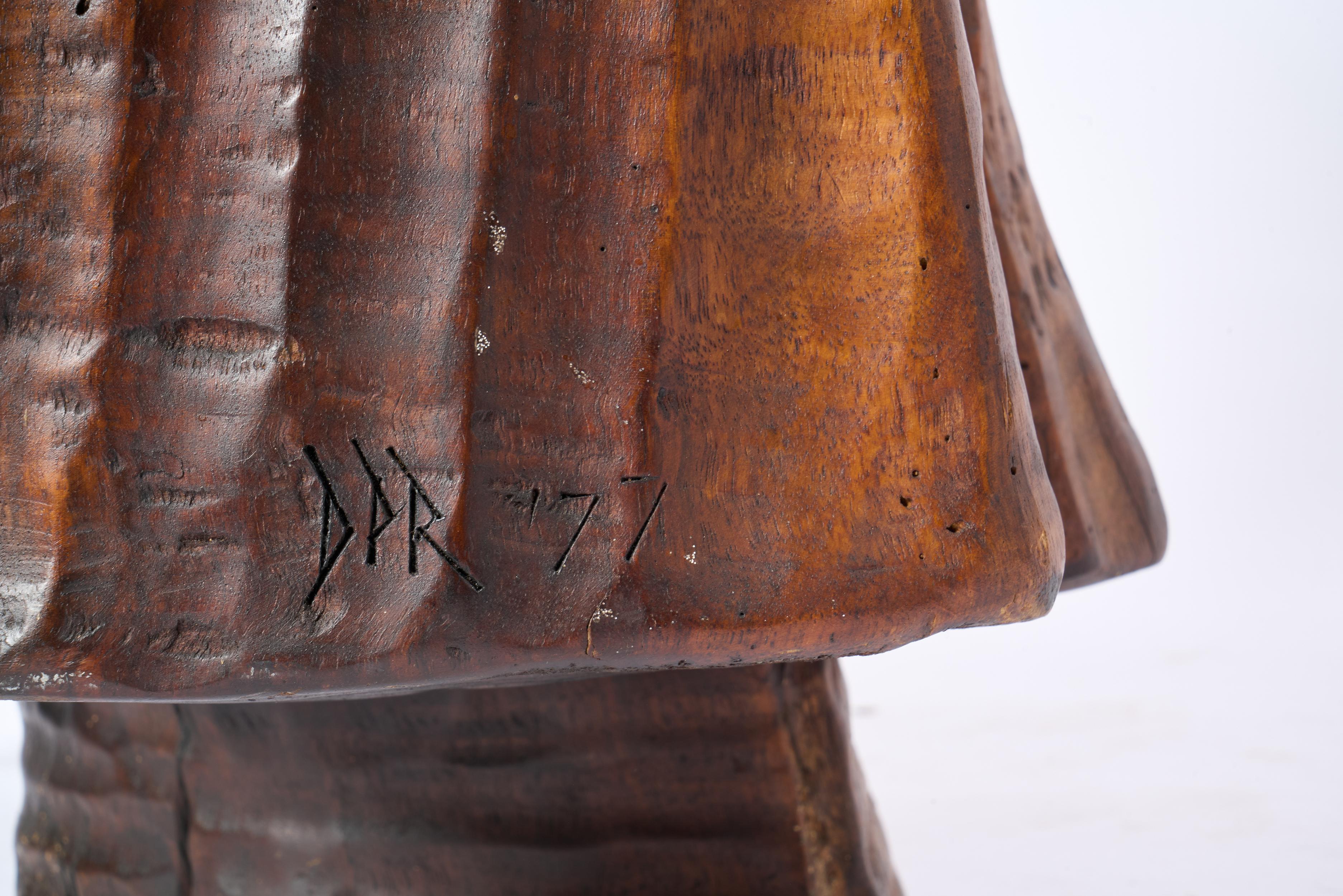 Scultura brutalista in legno di sapele realizzata in studio e firmata DPR, 1977 in vendita 9