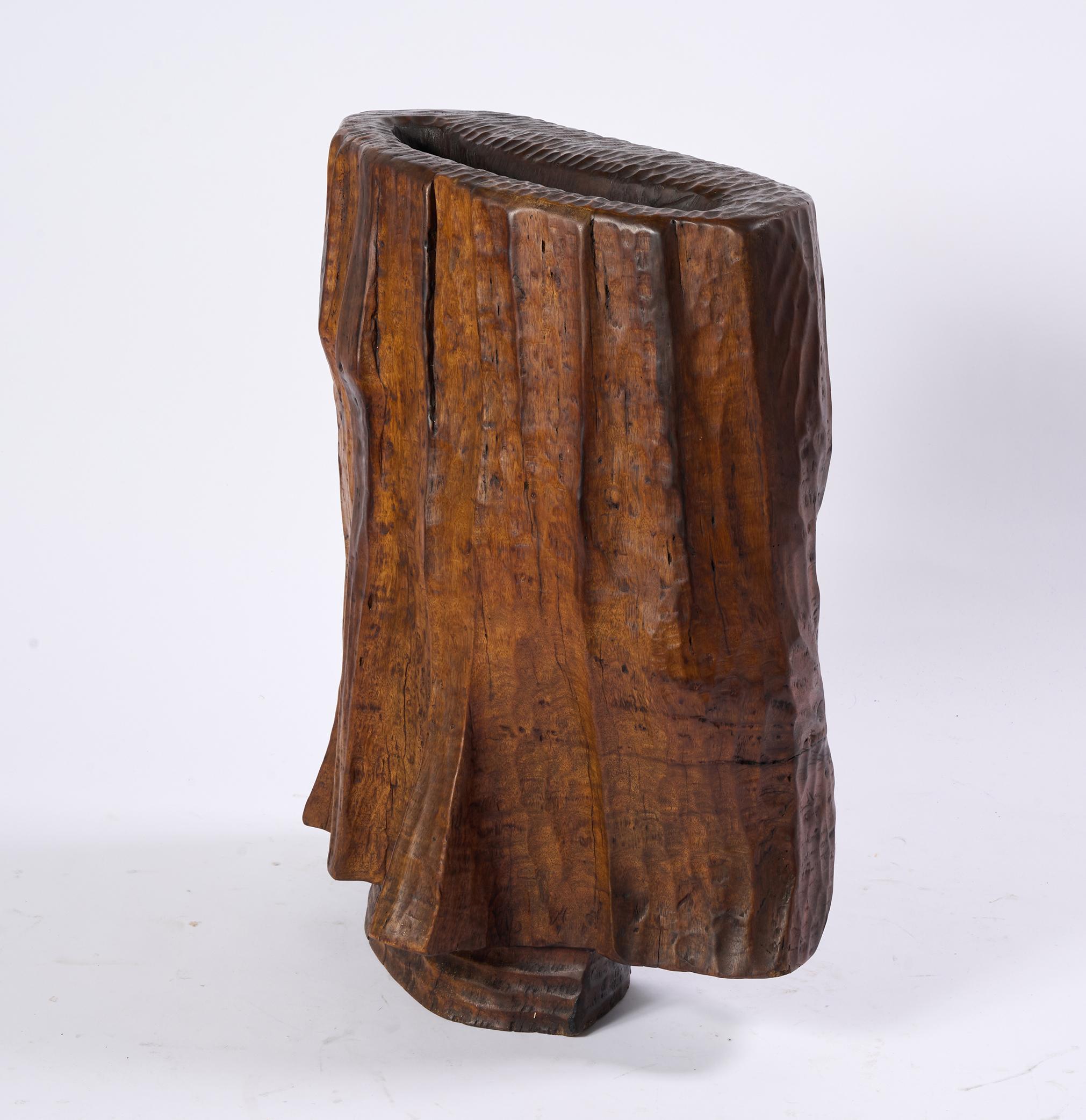 Scultura brutalista in legno di sapele realizzata in studio e firmata DPR, 1977 in vendita 2