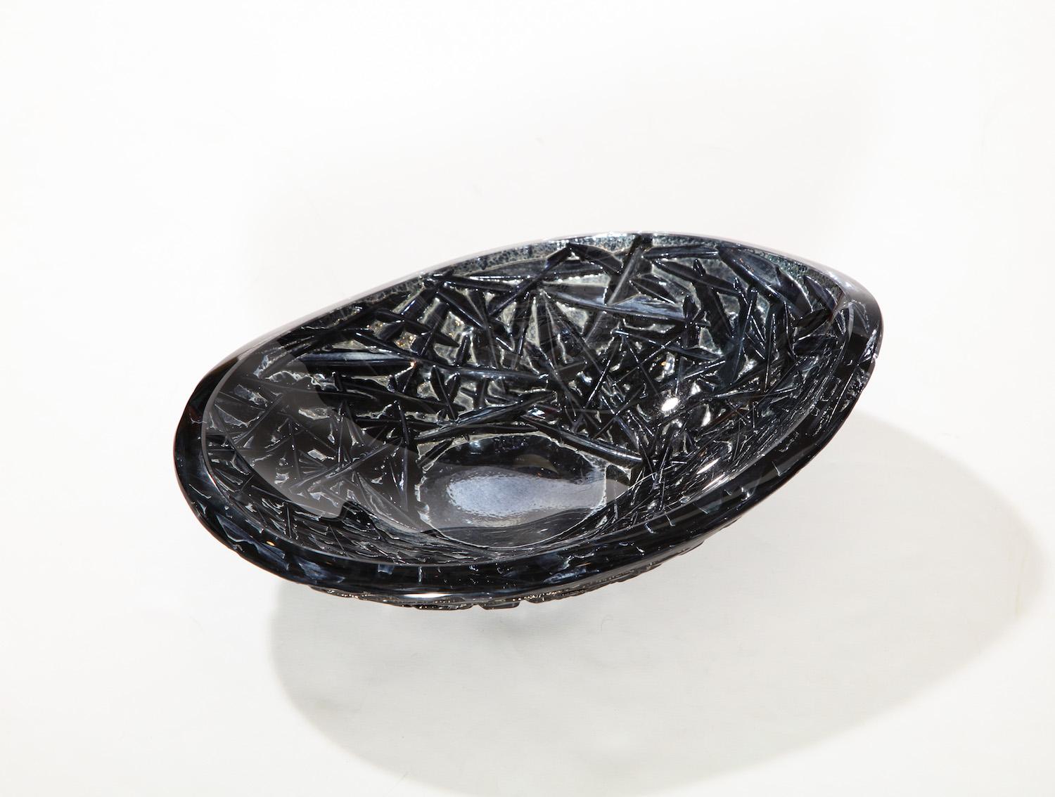 Italian Studio-Made Carved Glass Dish by Ghiró Studio, Small For Sale