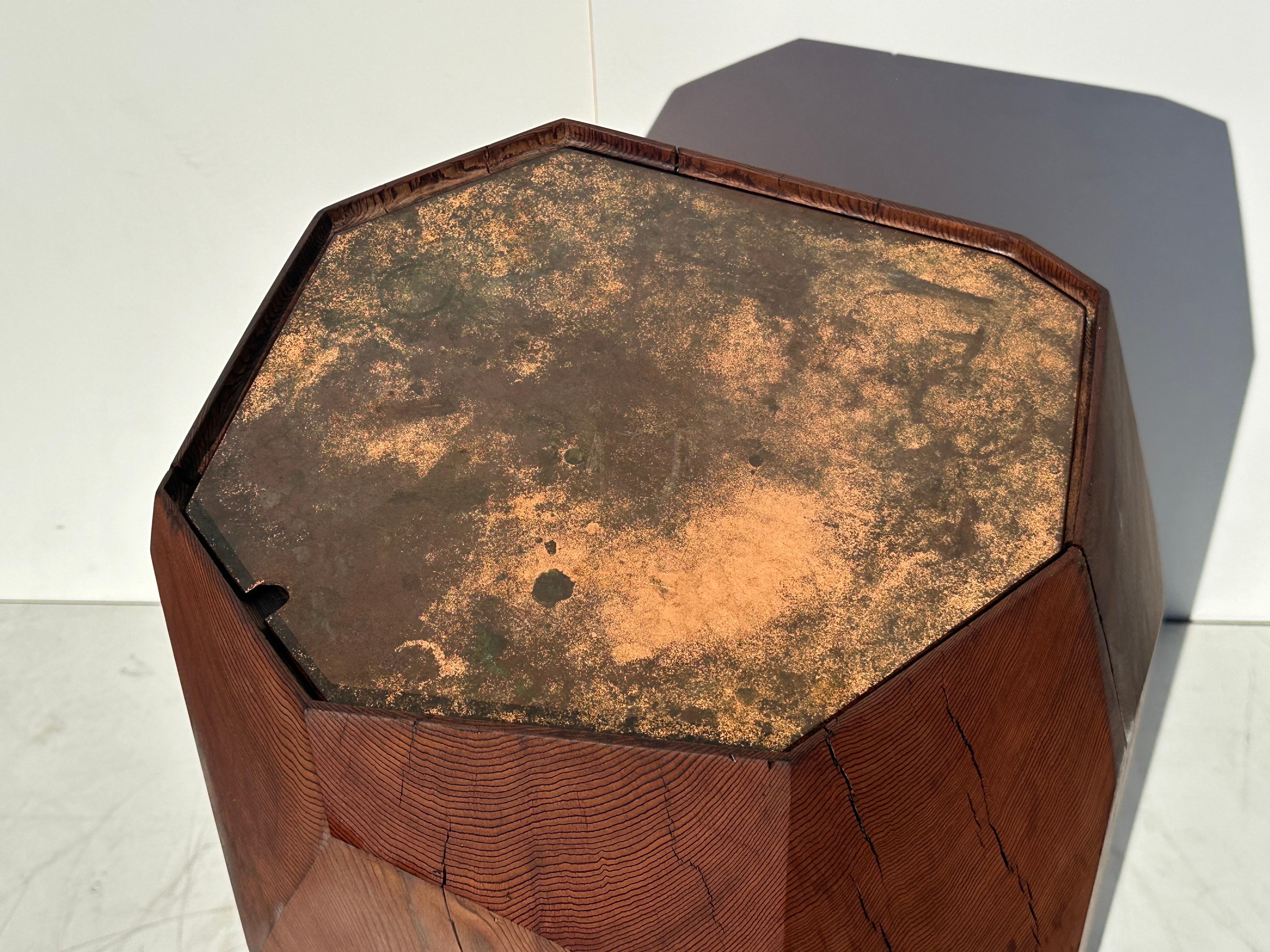 Sapin Studio A Douglas Pedestal Sculptural en vente