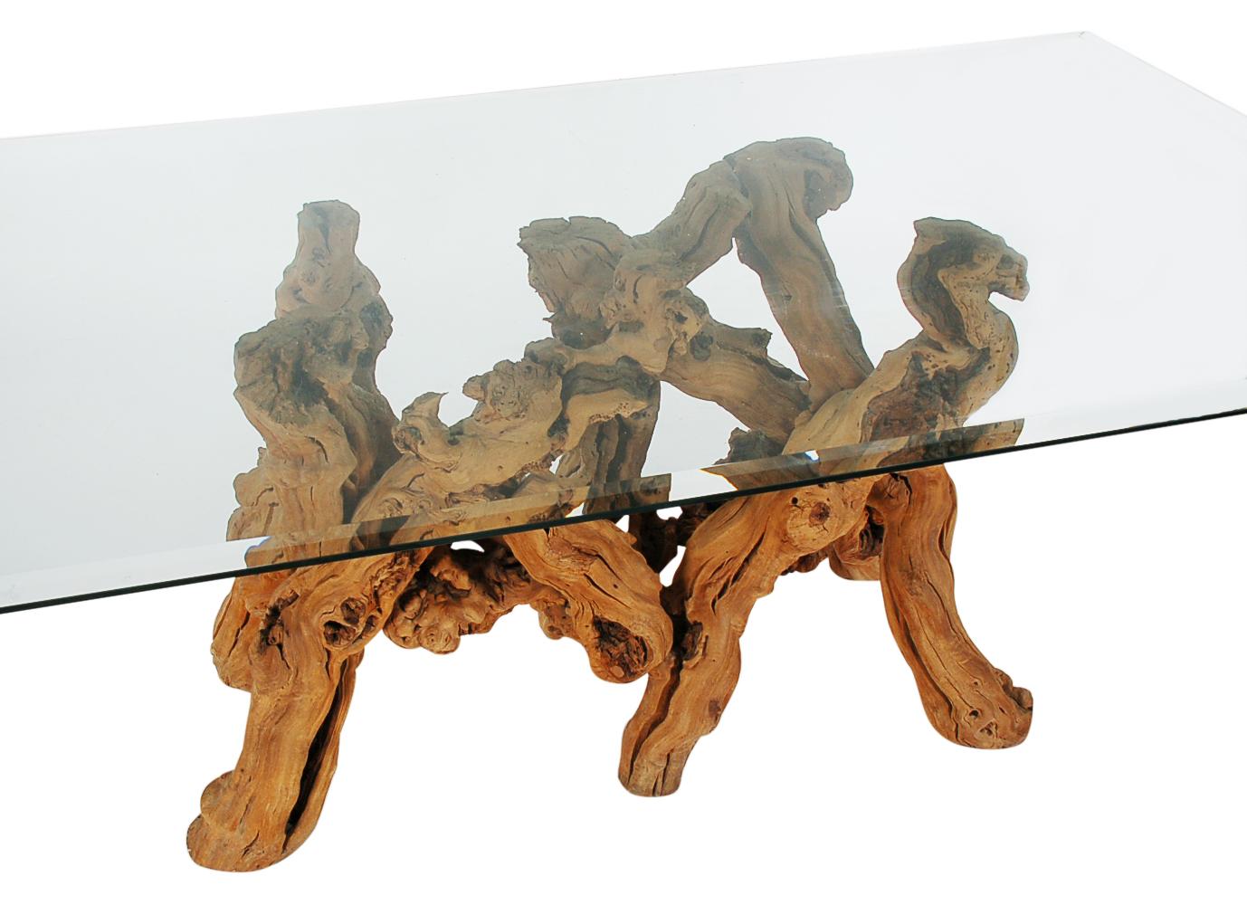 Mid-Century Modern Table de salle à manger Mid-century modern à bord vif en bois flotté avec plateau en verre, fabriquée en studio en vente
