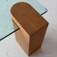 Von Studio Made hergestellter Couchtisch aus Eiche und Glas