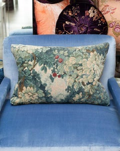 Studio Maison Nurita Coloni "Marli" Cuscino in lino blu e velluto Vedure