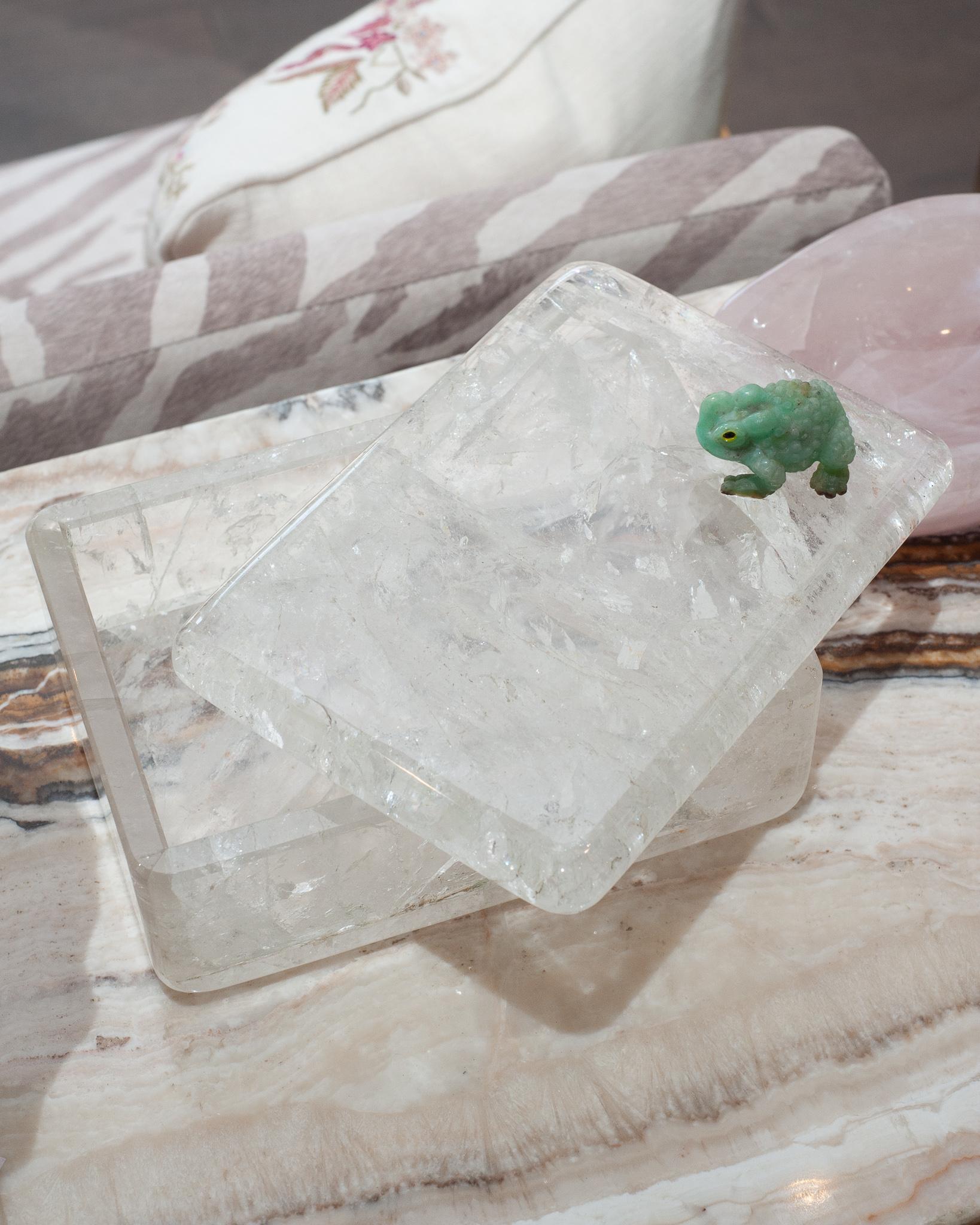 Studio Maison Nurita Large Clear Quartz / Rock Crystal Box with Aventurine Frog In New Condition For Sale In Toronto, ON
