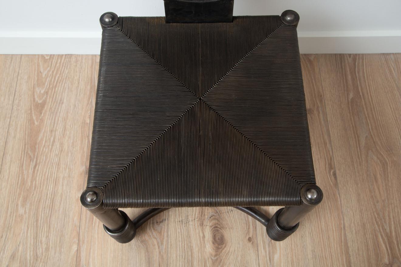 Studio Escultura Silla de Metal, en Stock en Excelente Estado en Miami, FL