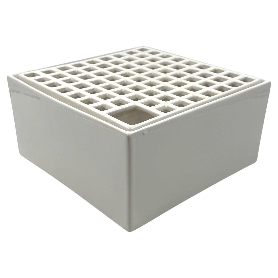 Studio Opi, White space age mod. Ikebana C ceramic vase, Gabbianelli Italy 1970