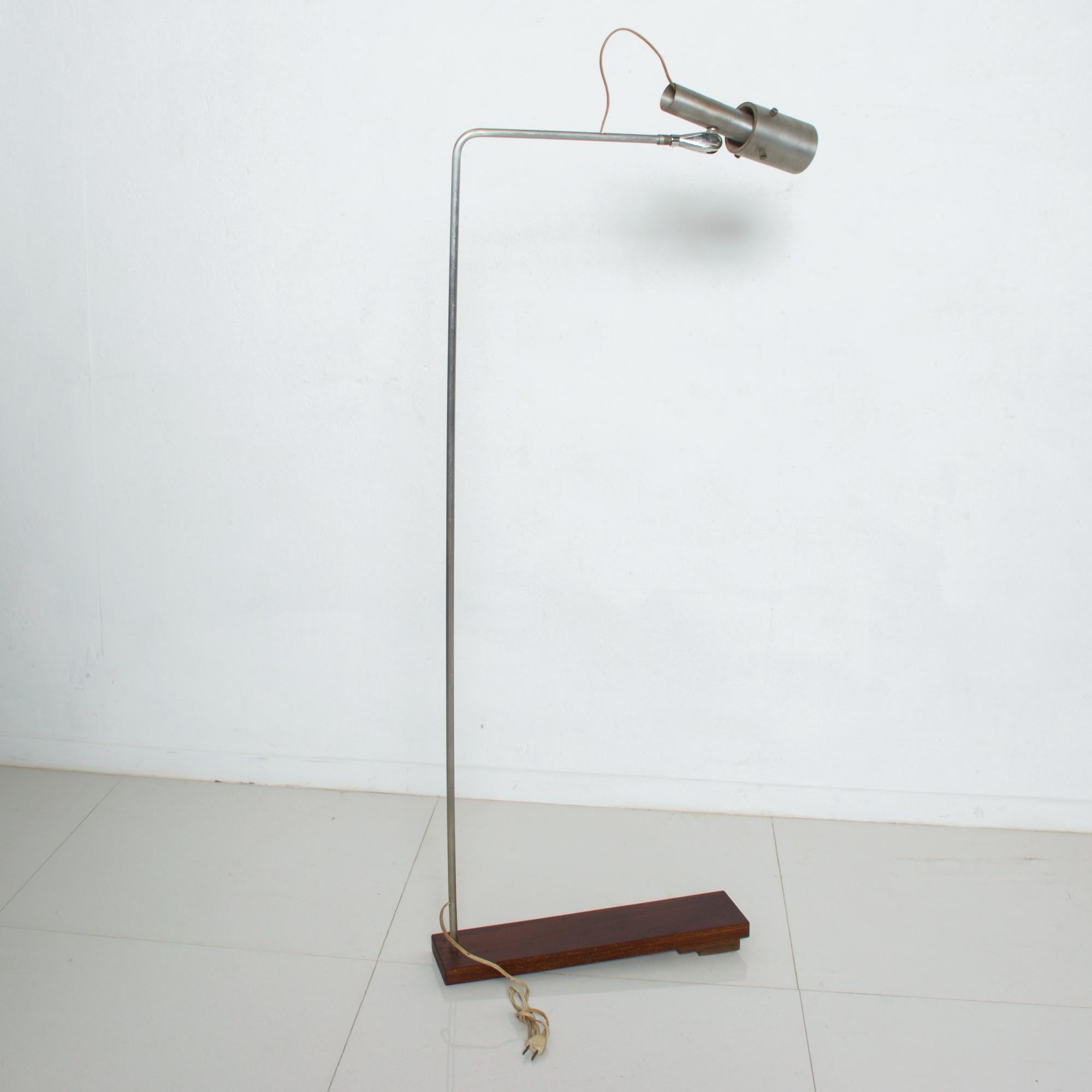 Studio Piece Adjustable Reading Floor Lamp in Modern Aluminum and Walnut  1970s 3