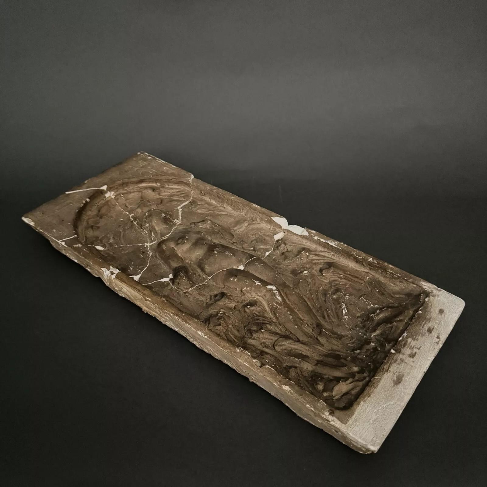 20ième siècle Studio Plaster Bas-Relief by Charles Filleul – Depicting a Nymph en vente