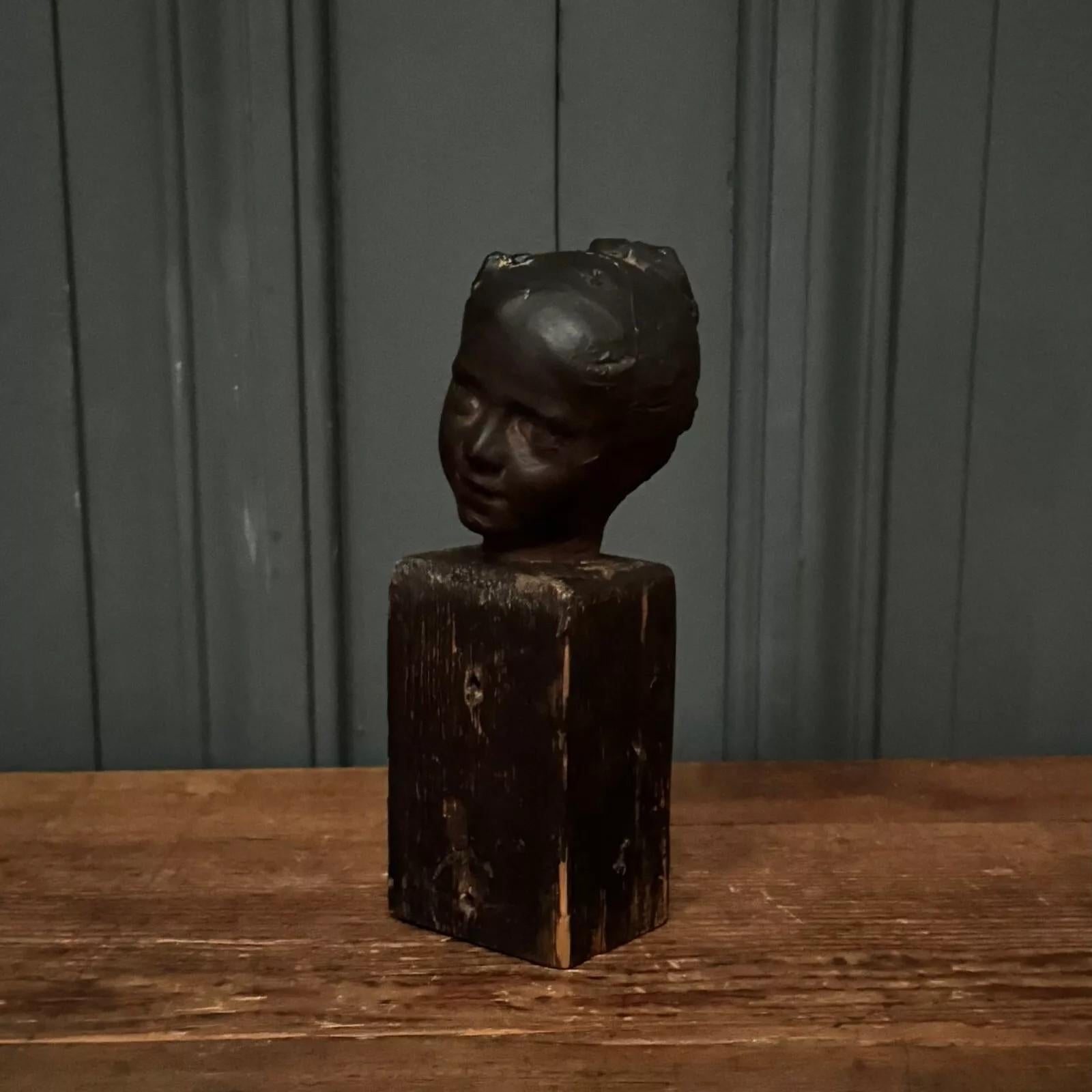 Français Studio plaster by Charles Filleul depicting a young boy. en vente