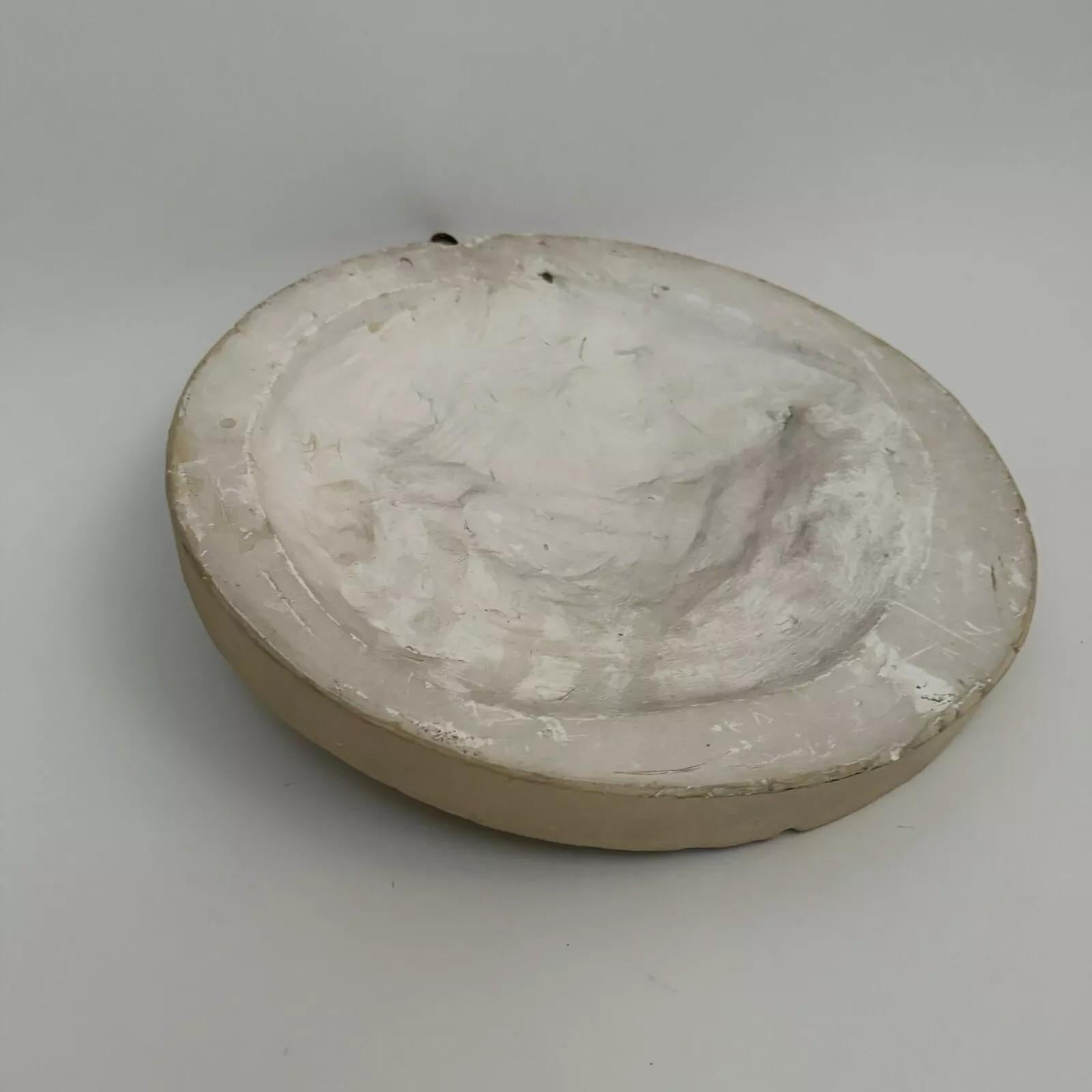 Studio plaster by Charles Filleul – Profile of a man with sideburns. Bon état - En vente à NANTES, FR