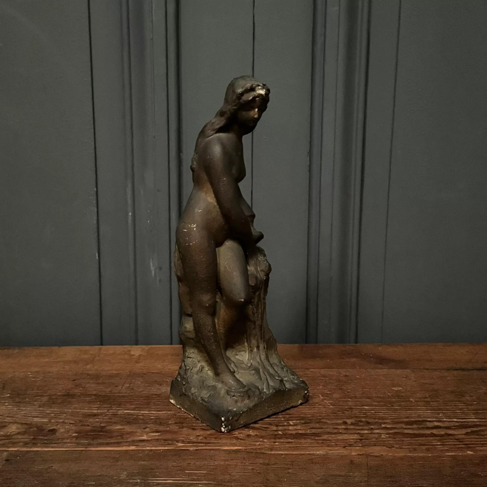 French Studio Plaster Sculpture by Charles Filleul Woman in Antique Style, 20th Century For Sale