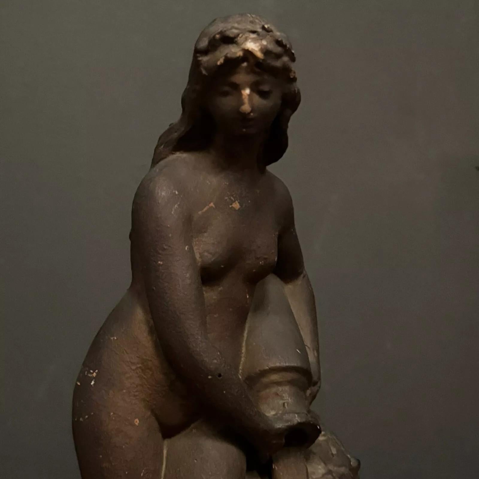 Studio Plaster Sculpture by Charles Filleul Woman in Antique Style, 20th Century In Good Condition For Sale In NANTES, FR
