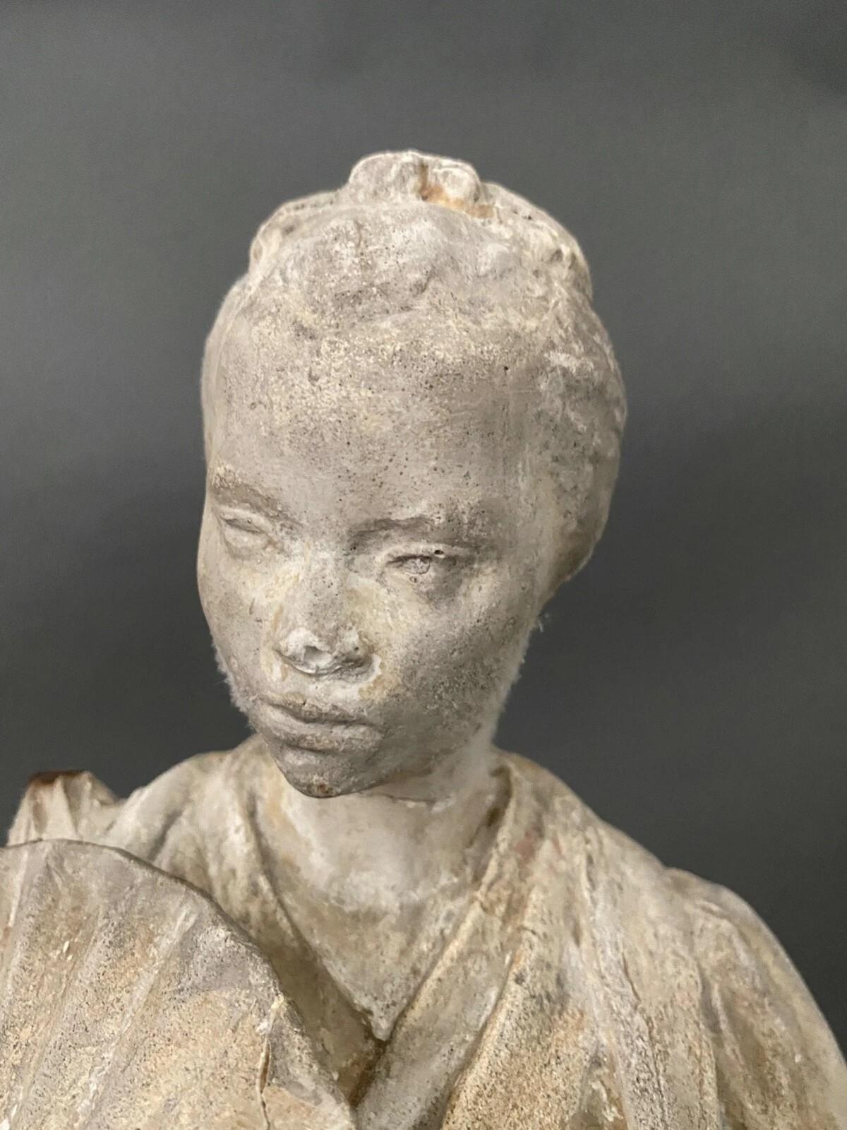Studio plaster statue by Charles Filleul – Woman with a fan, 20th century. For Sale 5